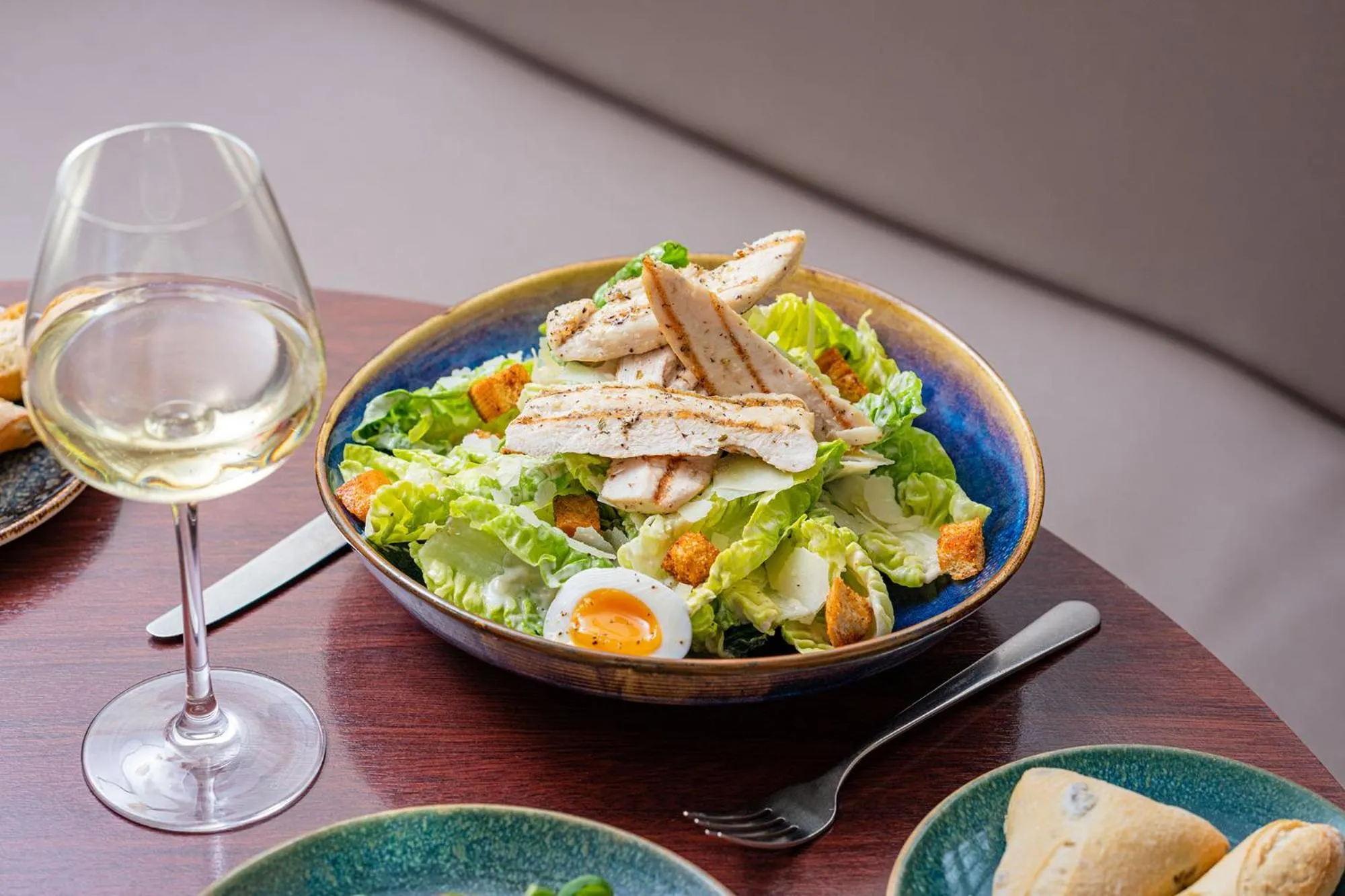 Restaurant/places to eat in K West Hotel & Spa