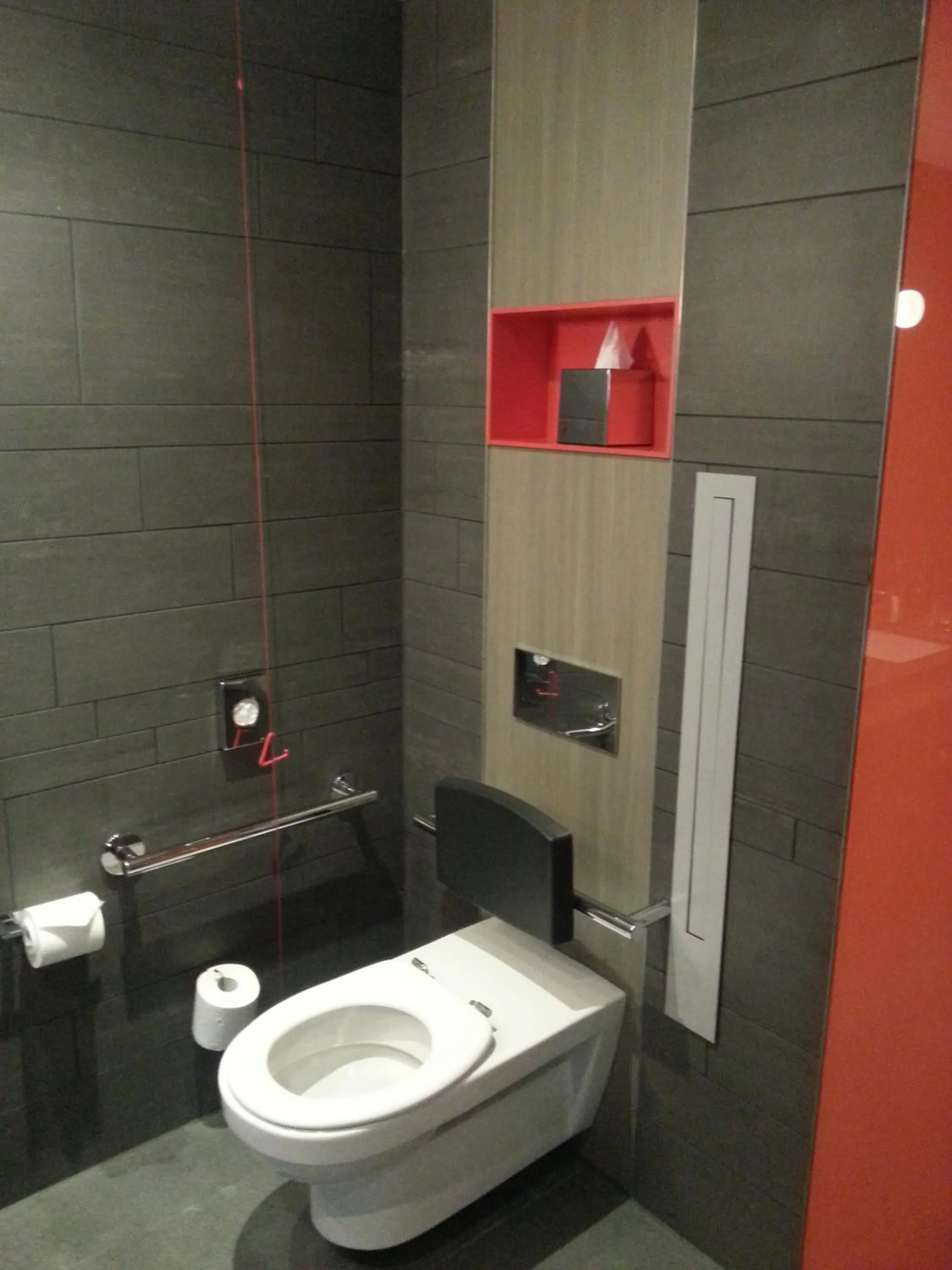 Toilet in Pullman London St Pancras