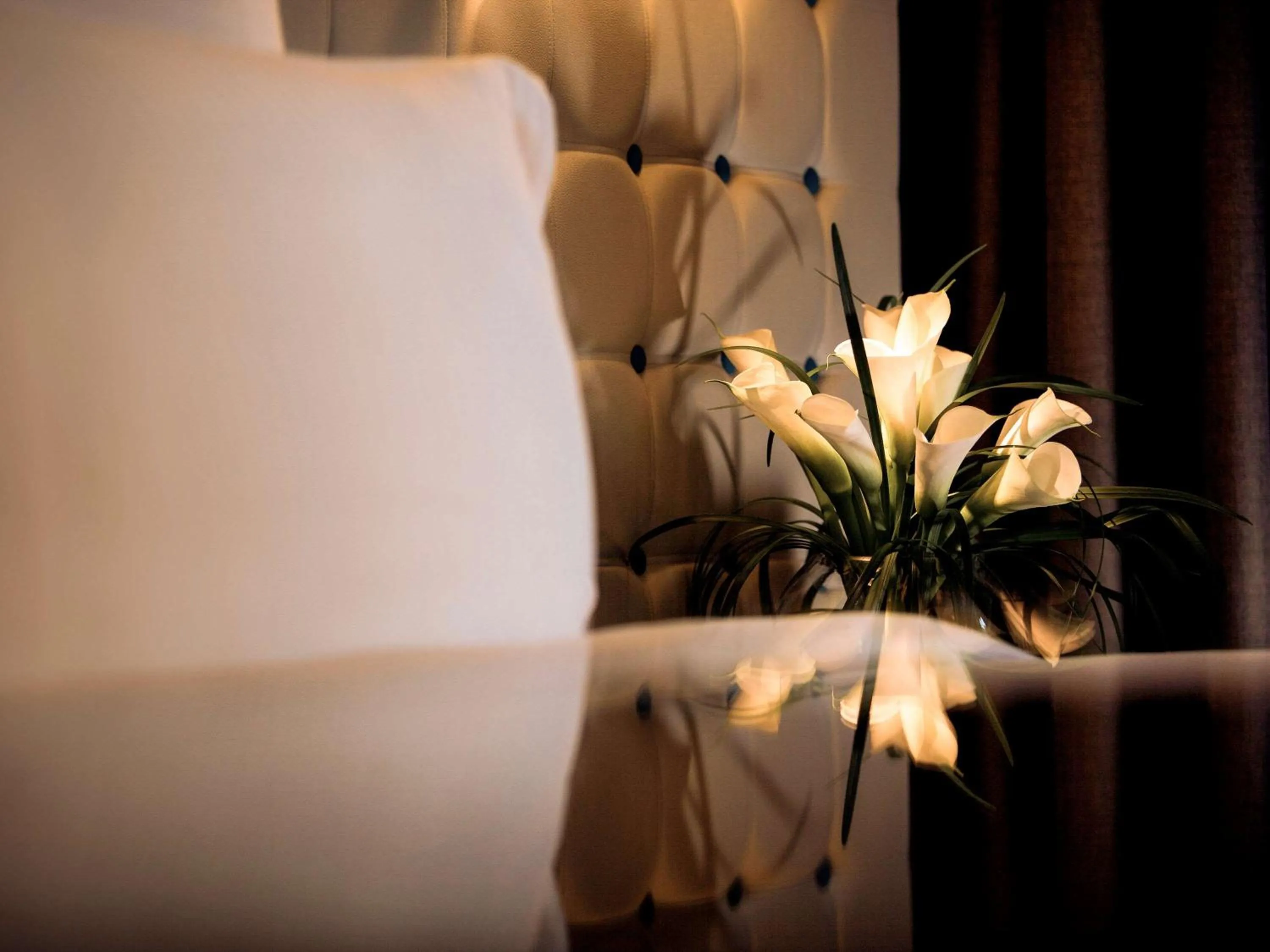 Photo of the whole room in Pullman London St Pancras