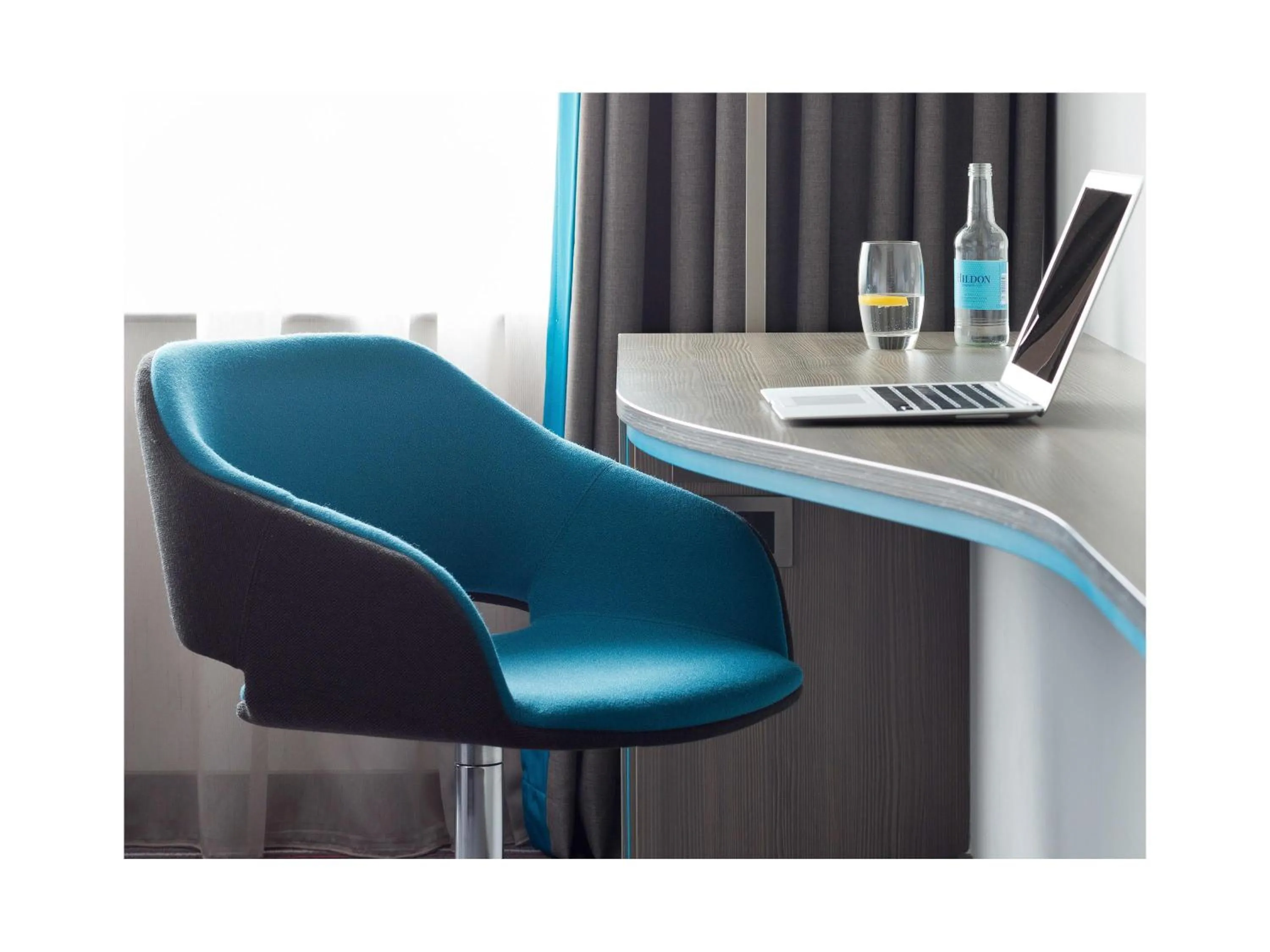 Bedroom in Pullman London St Pancras