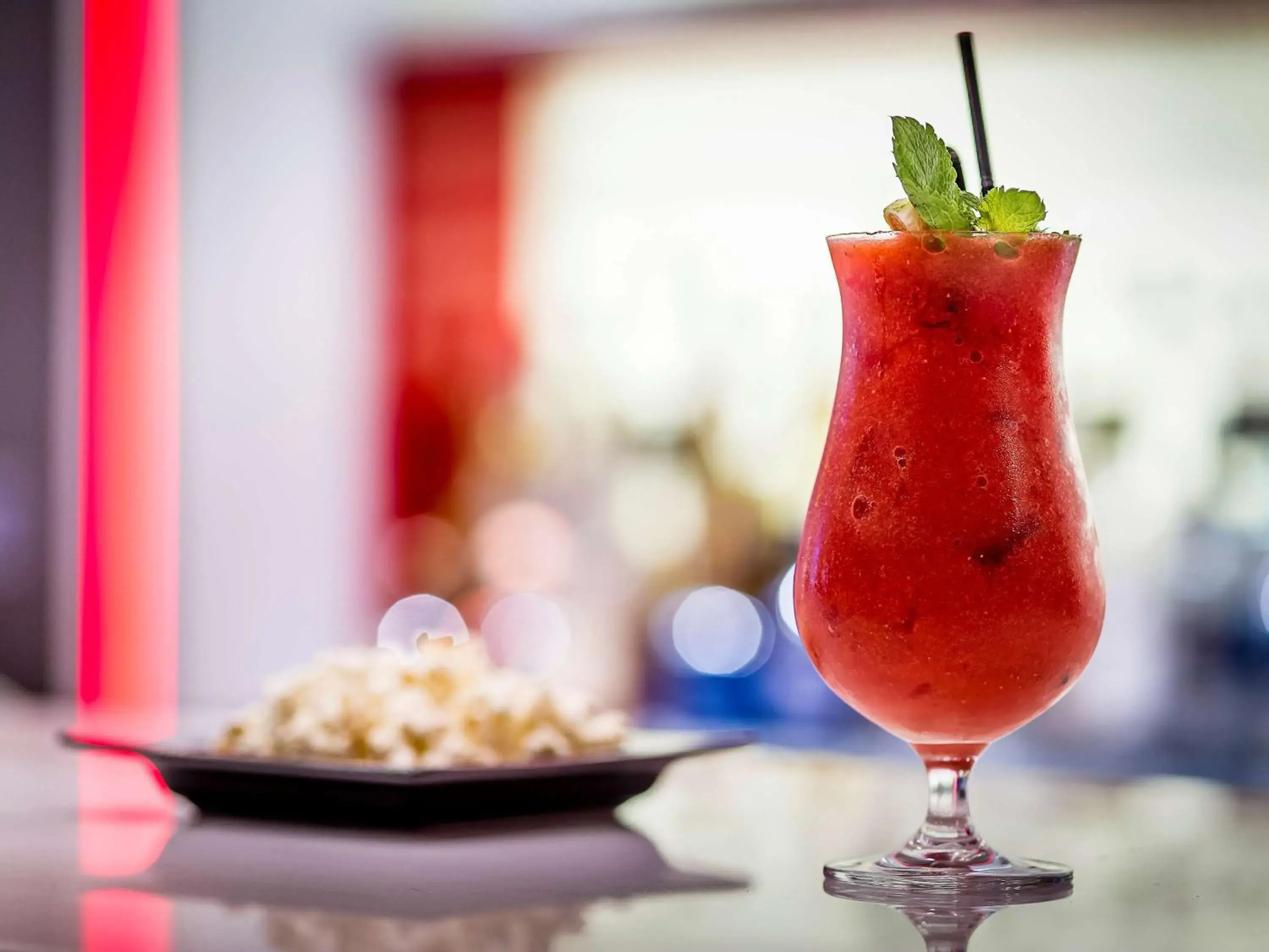 Lounge or bar in Pullman London St Pancras Lounge or bar in Pullman London St Pancras