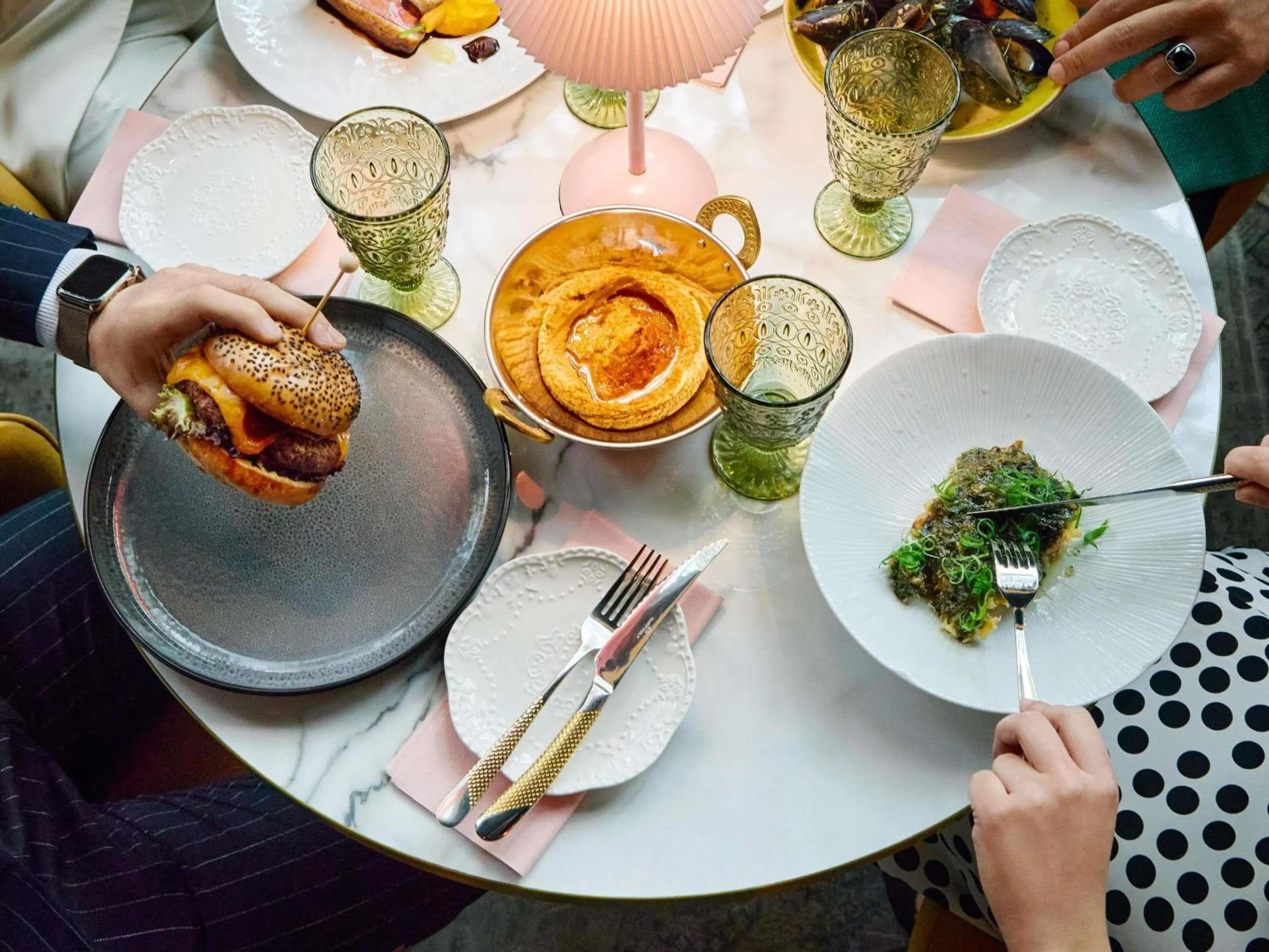 Restaurant/places to eat in Pullman London St Pancras