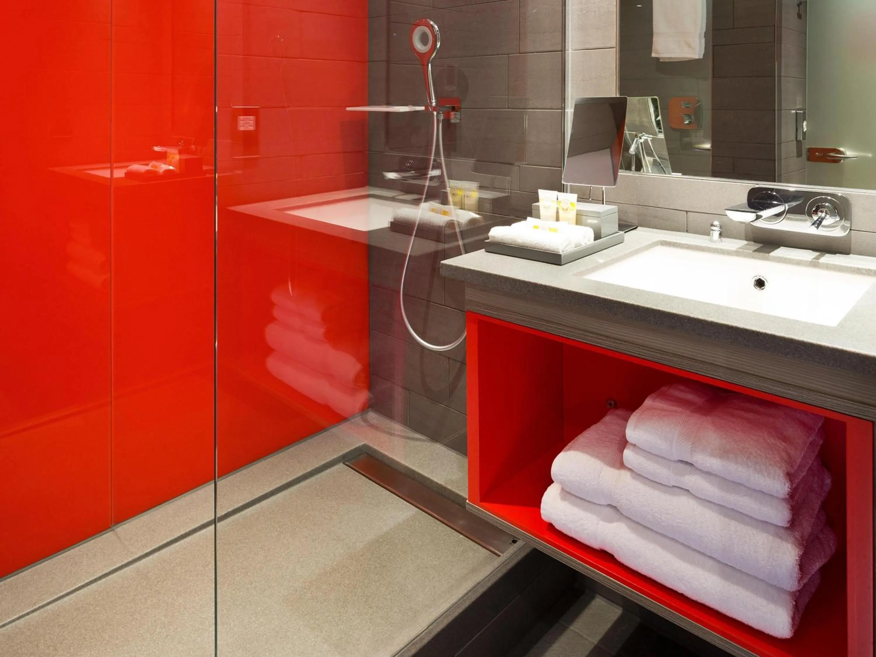 Bedroom in Pullman London St Pancras