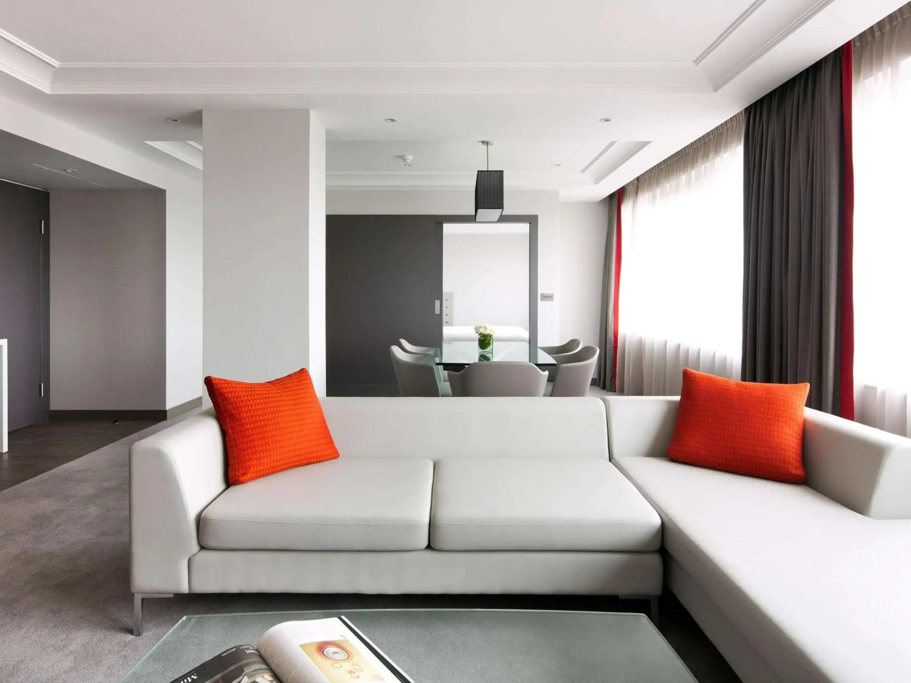 Photo of the whole room in Pullman London St Pancras Photo of the whole room in Pullman London St Pancras