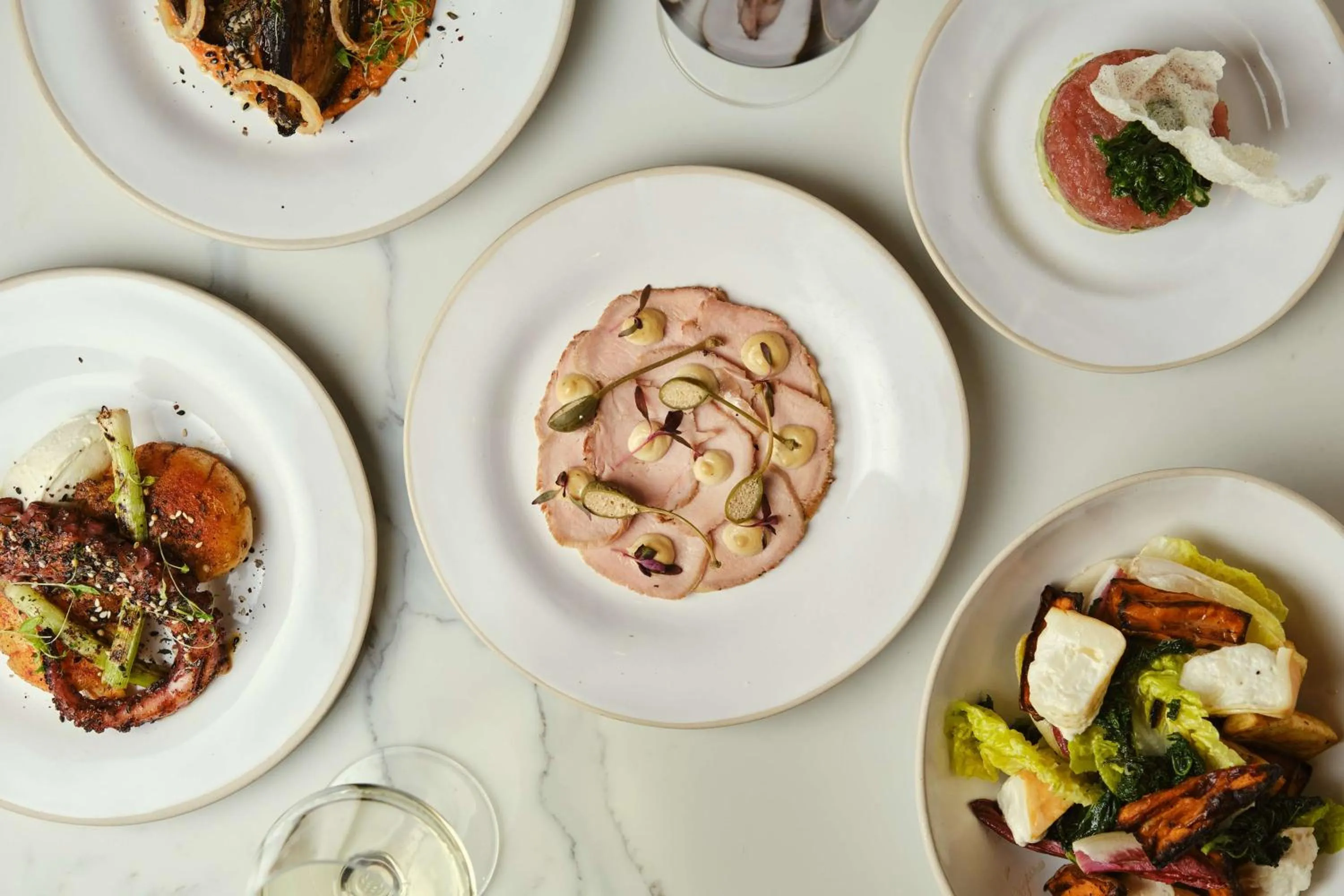 Food and drinks in Holmes Hotel London