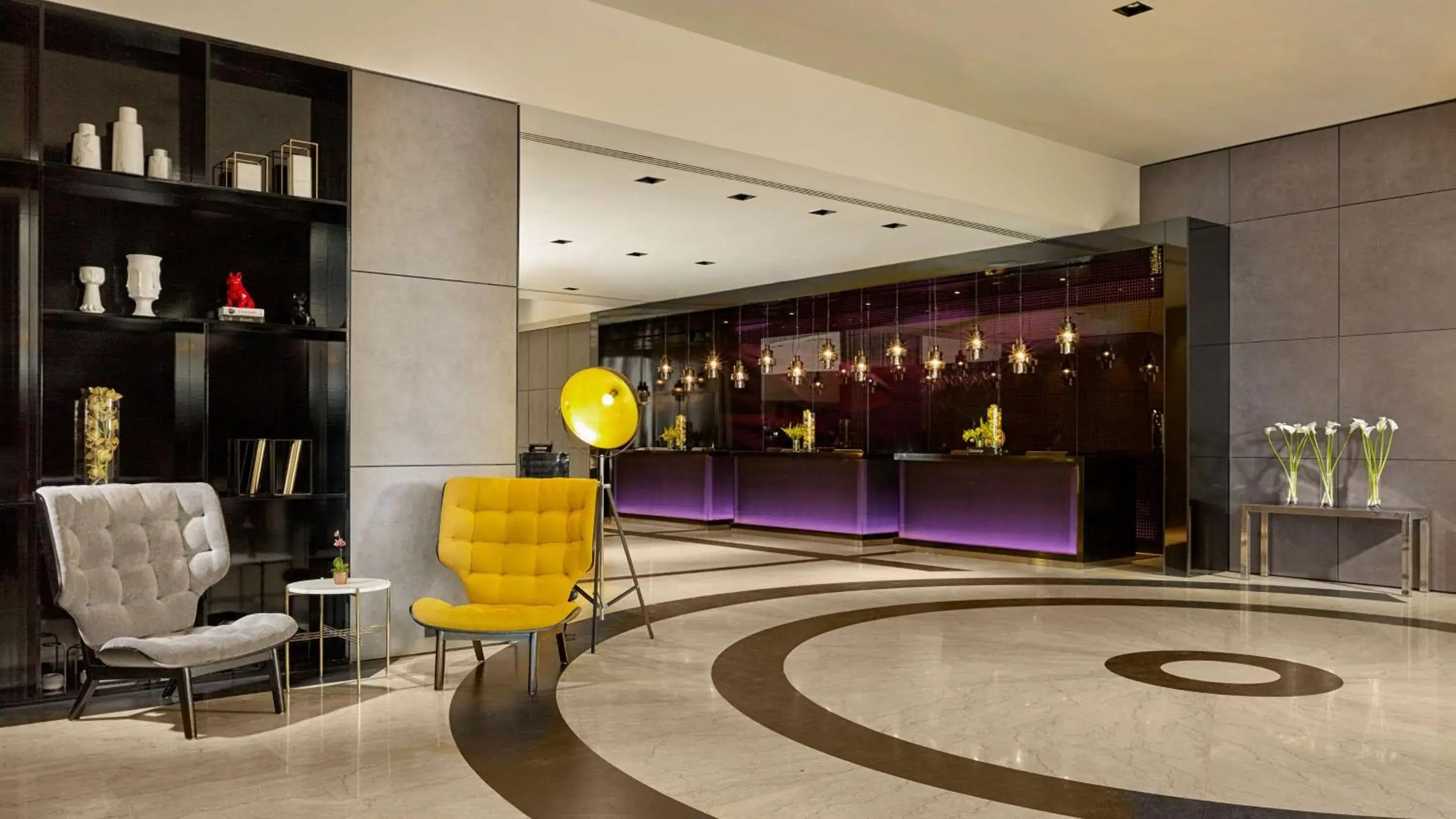 Lobby or reception in Park Plaza Victoria London Lobby or reception in Park Plaza Victoria London