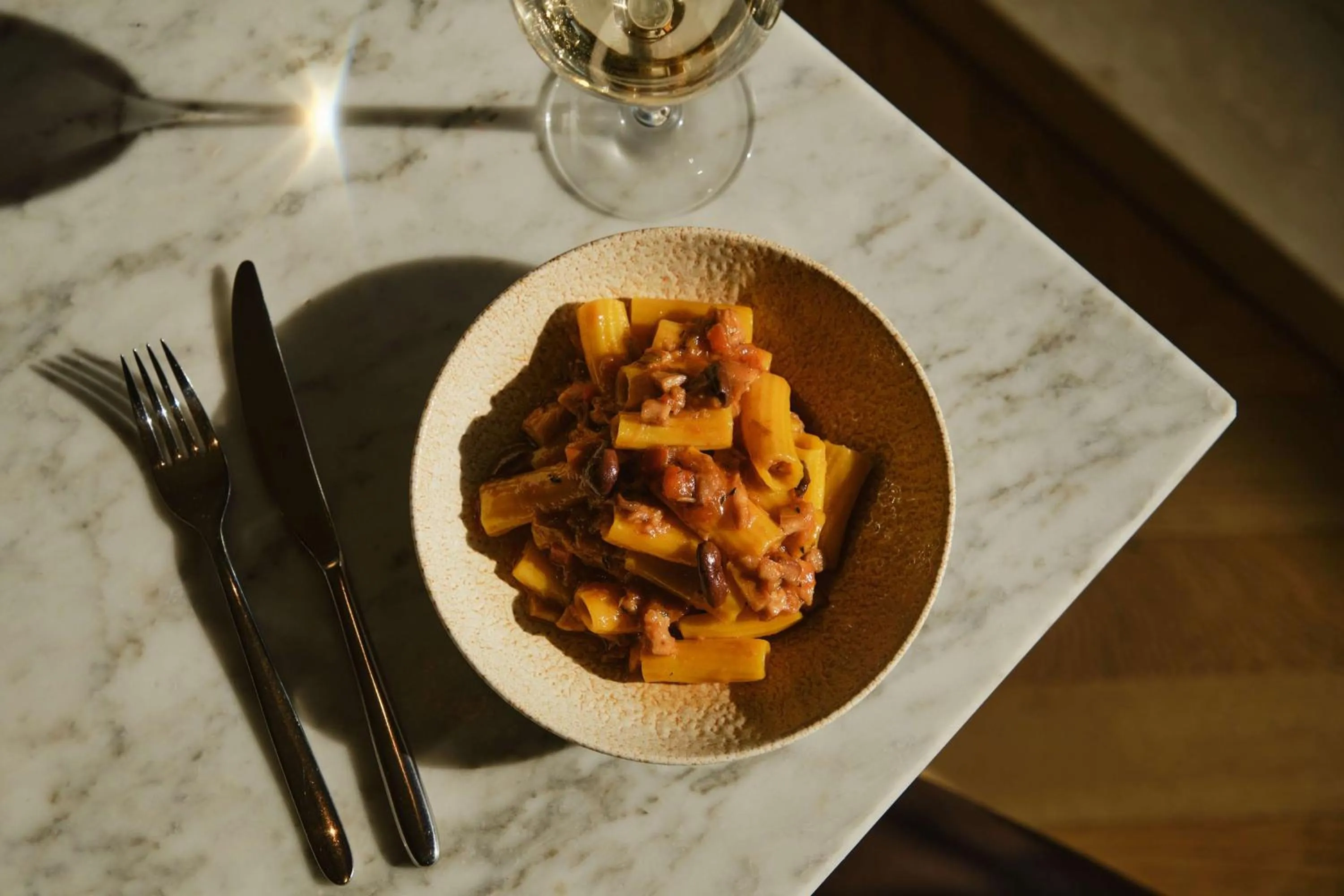 Restaurant/places to eat in Park Plaza Victoria London