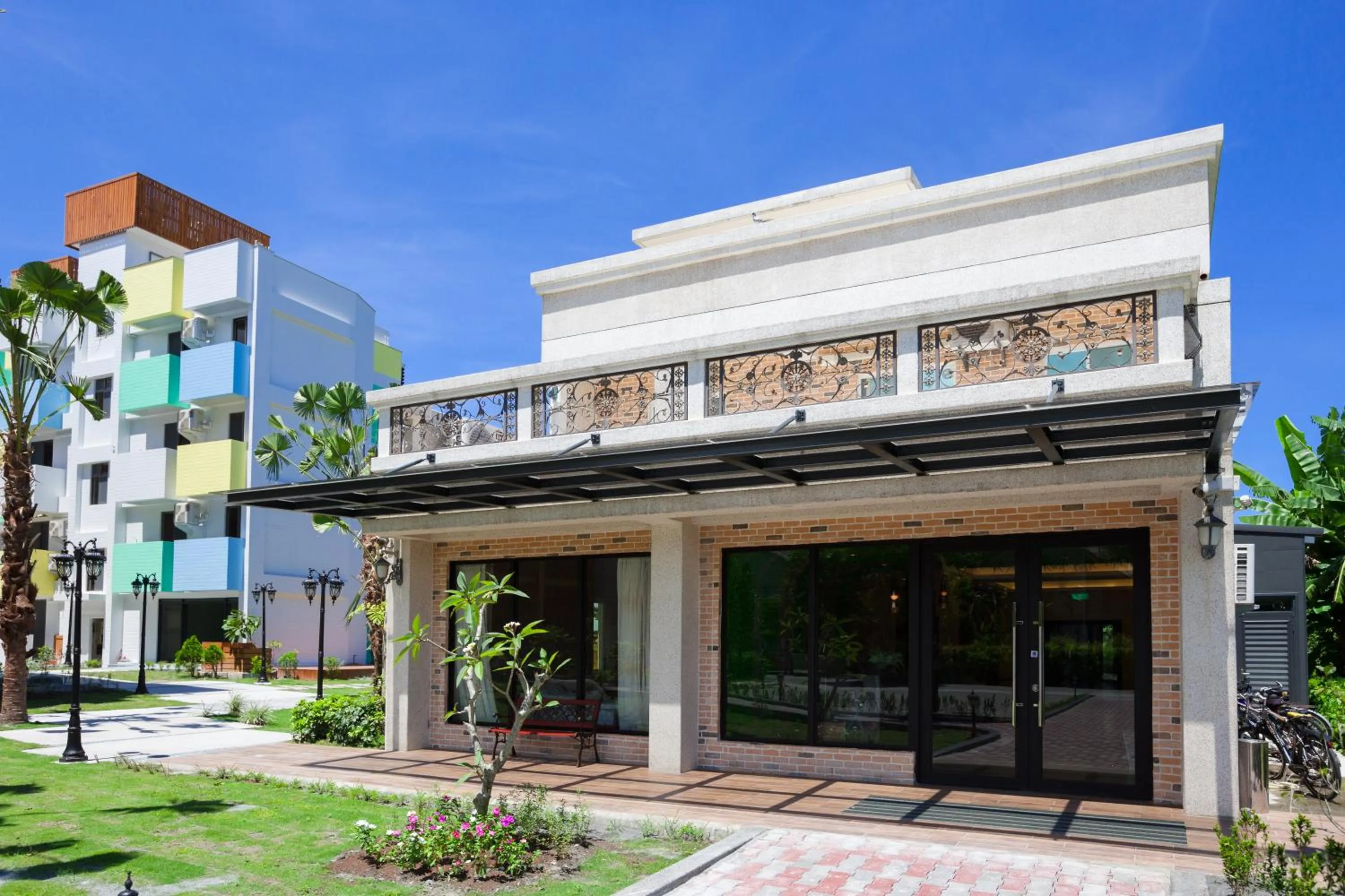 Property building in 17th Summer