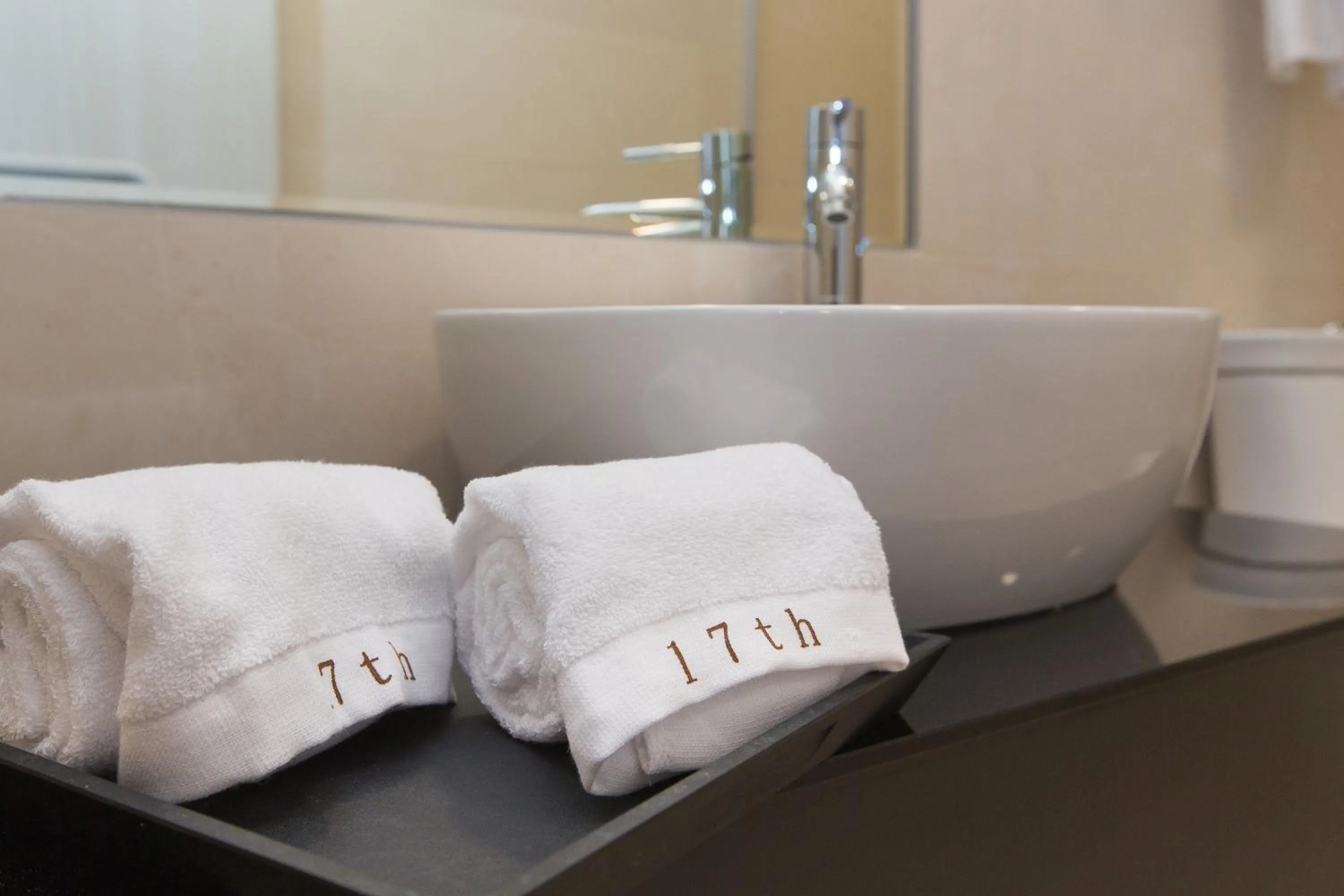 Bathroom in 17th Summer