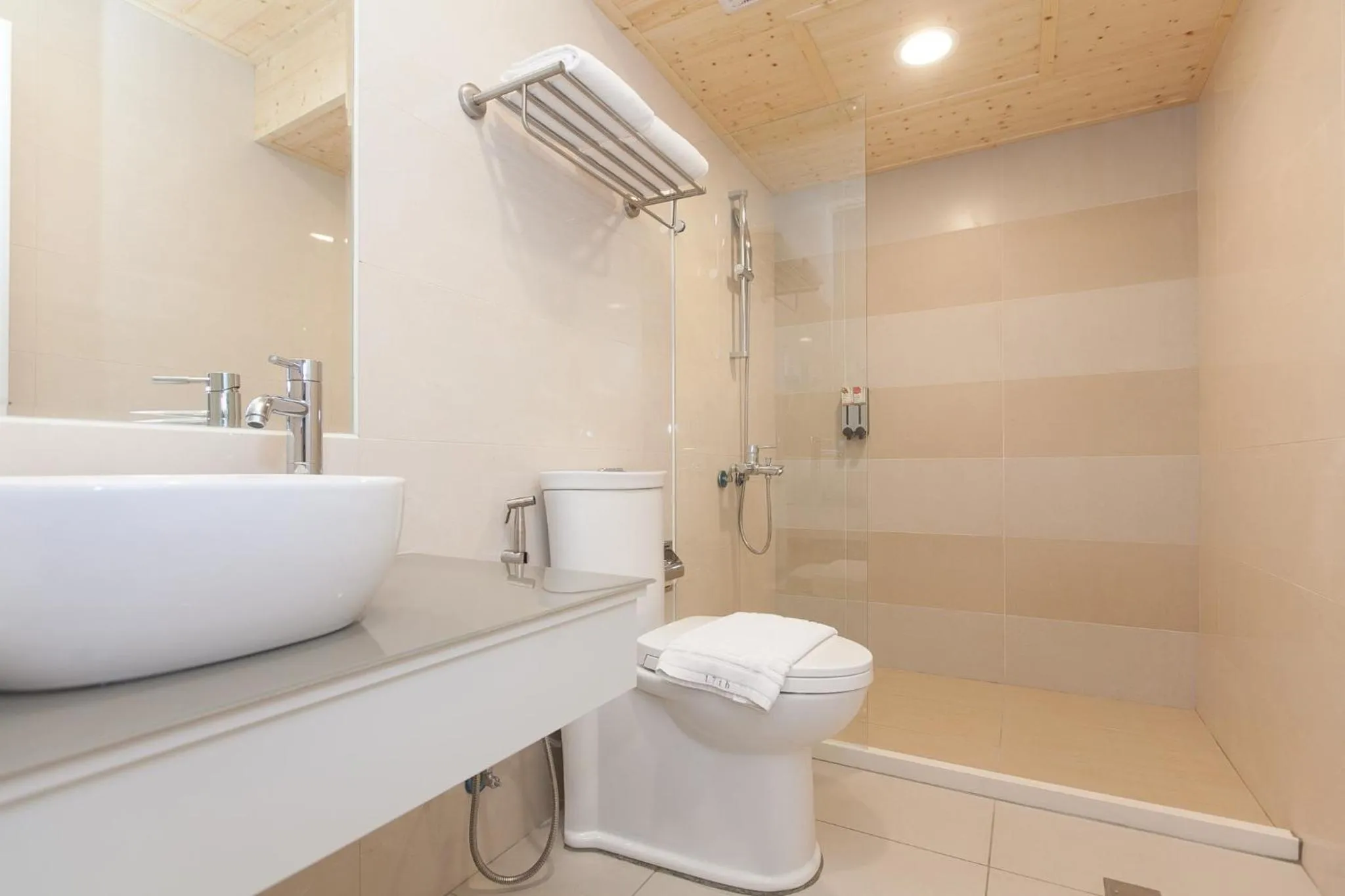 Shower in 17th Summer