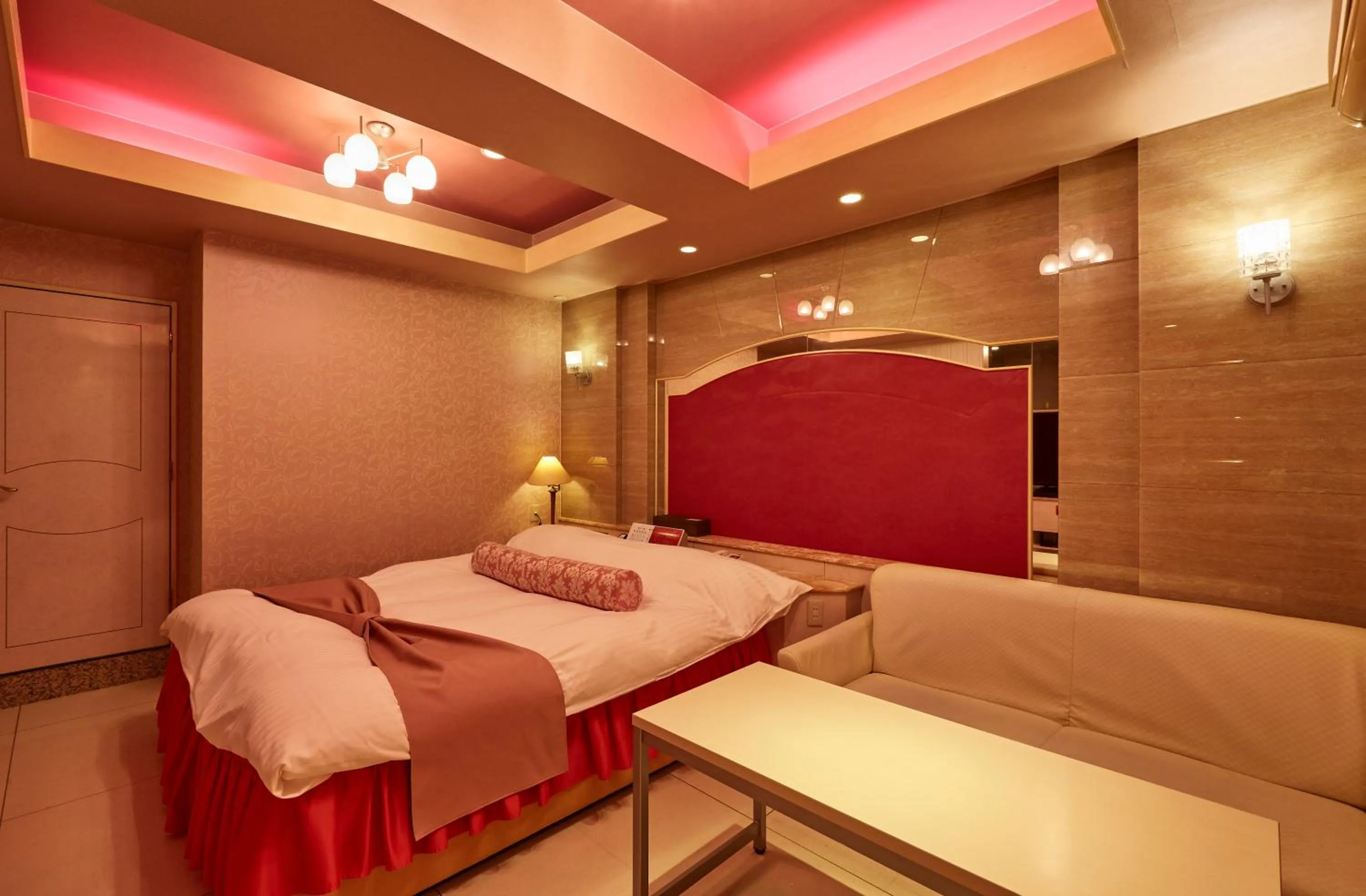 Photo of the whole room, Bed in Hotel Christmas (Leisure Hotel)