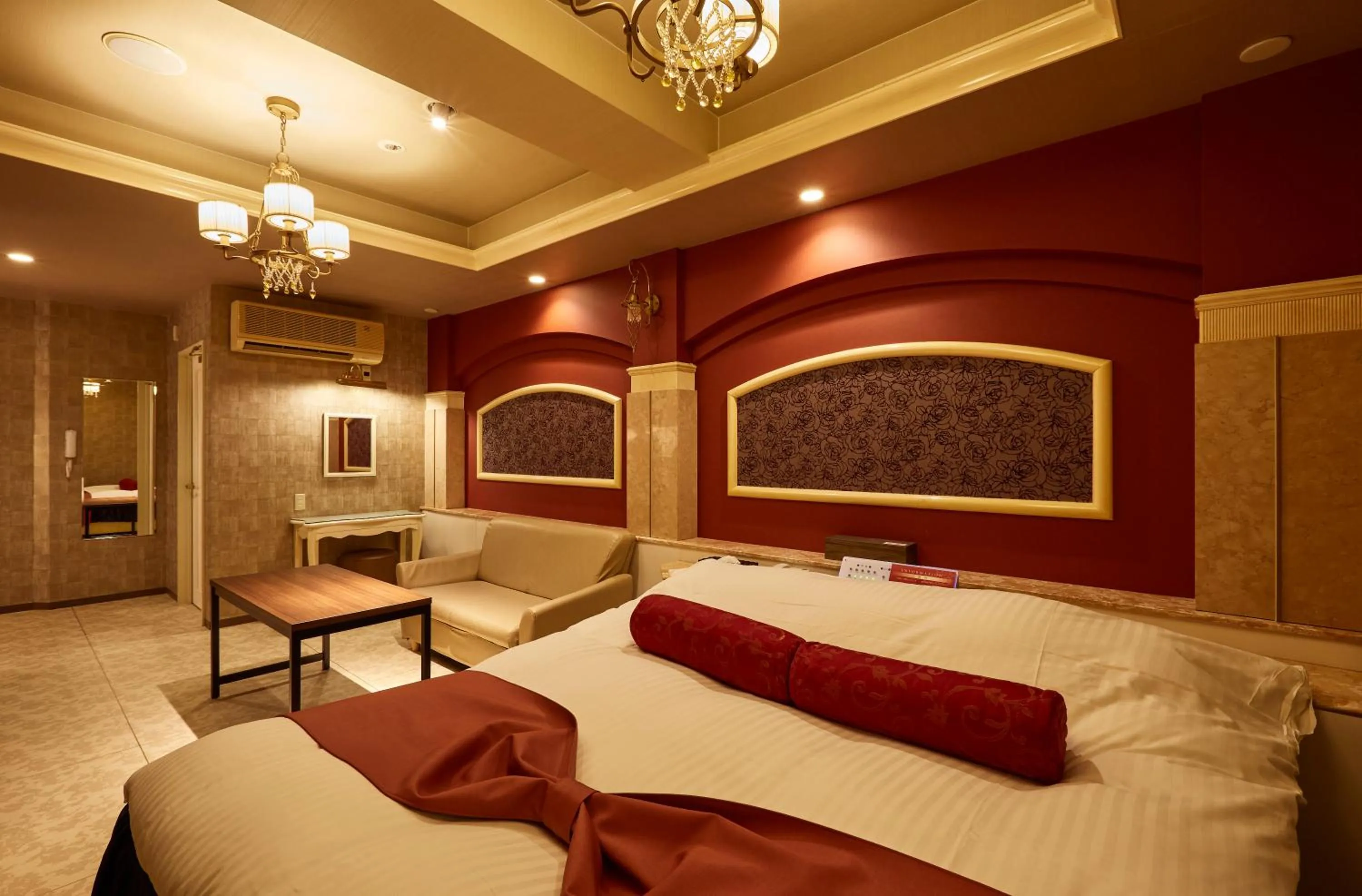 Photo of the whole room, Bed in Hotel Christmas (Leisure Hotel)