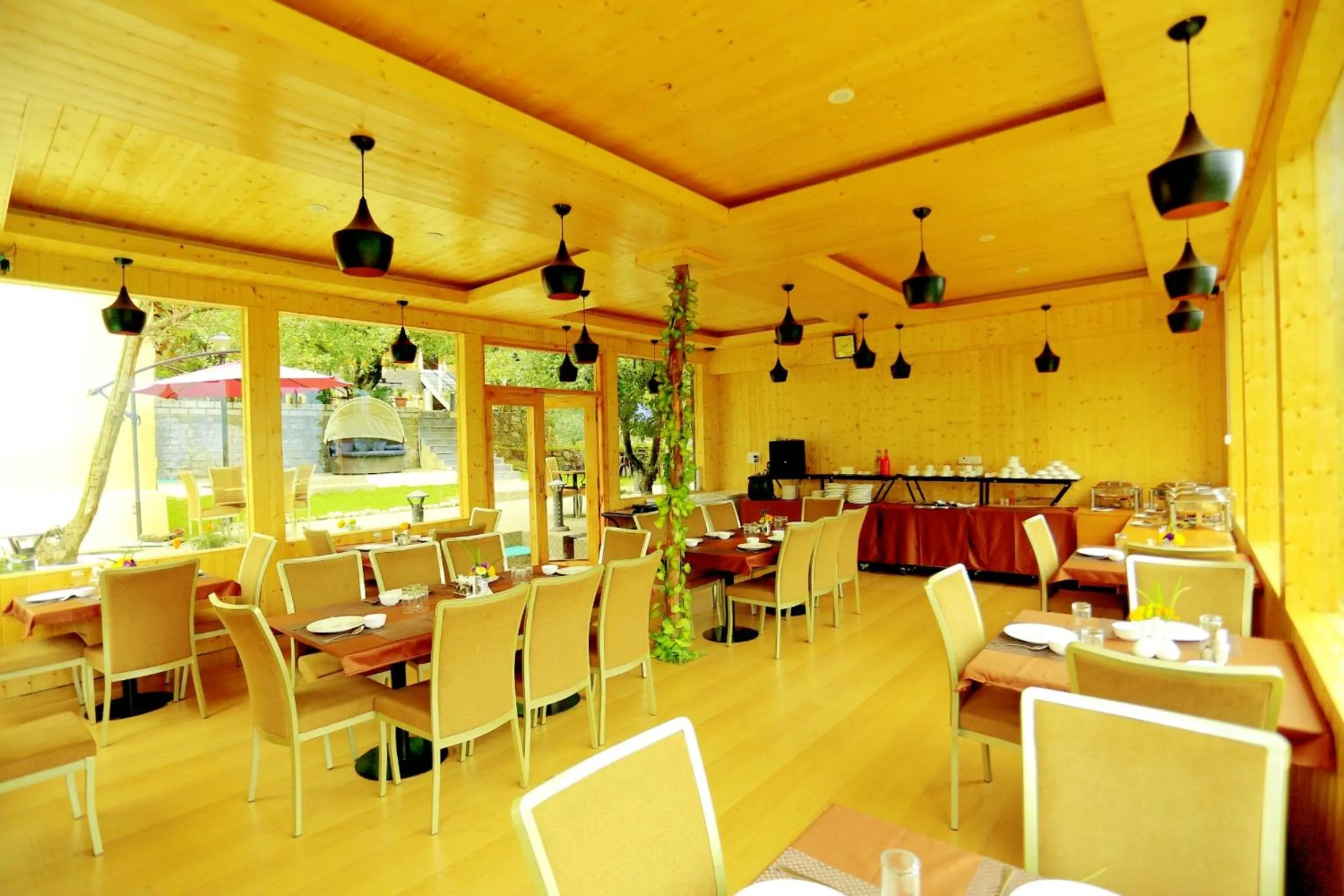 Restaurant/places to eat in Amara Resorts Manali