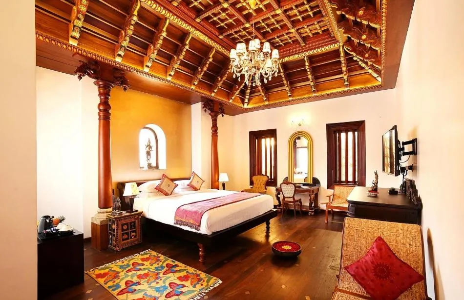 Bed in Ginger House Museum Hotel