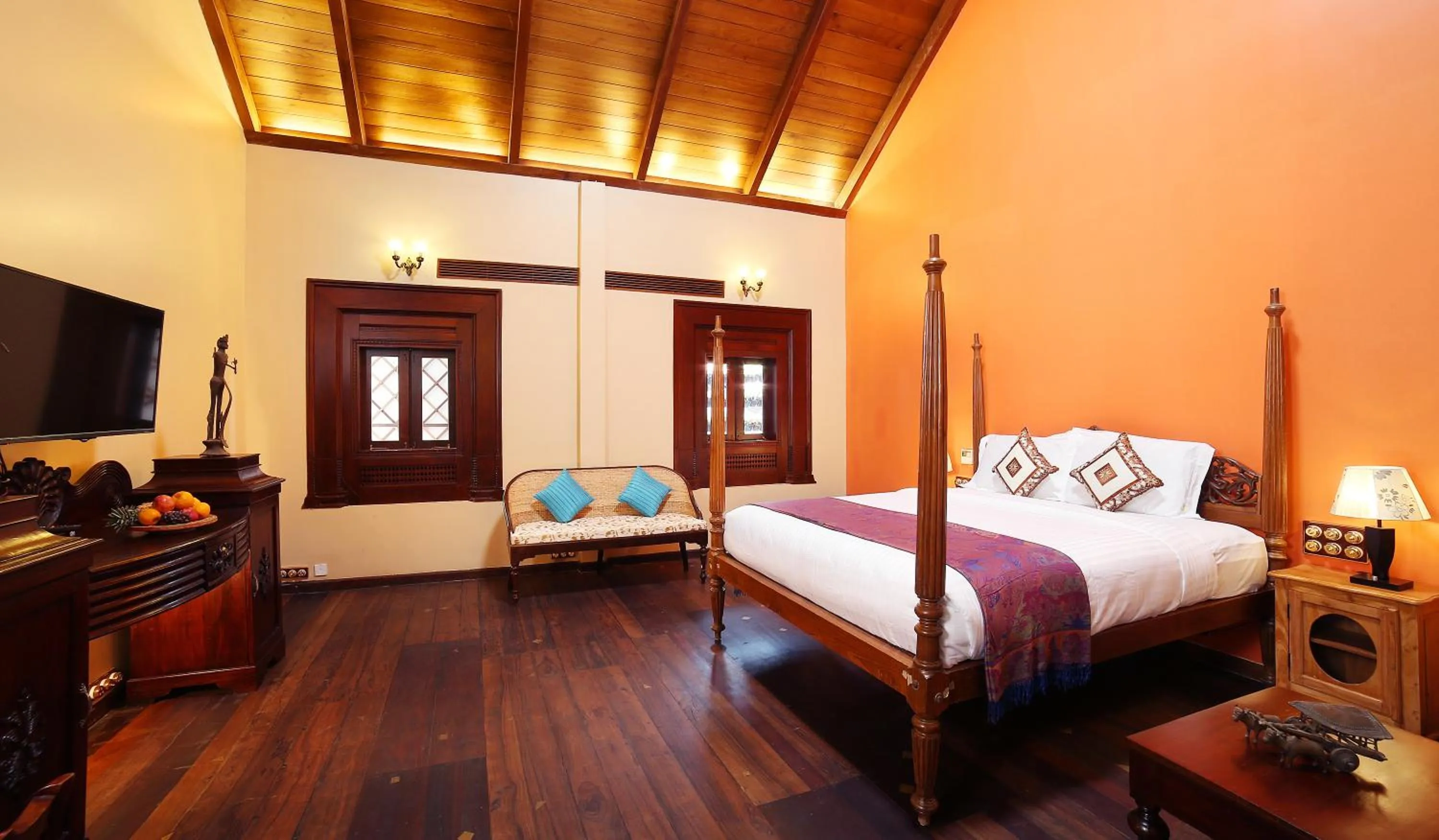 cot, Bed in Ginger House Museum Hotel