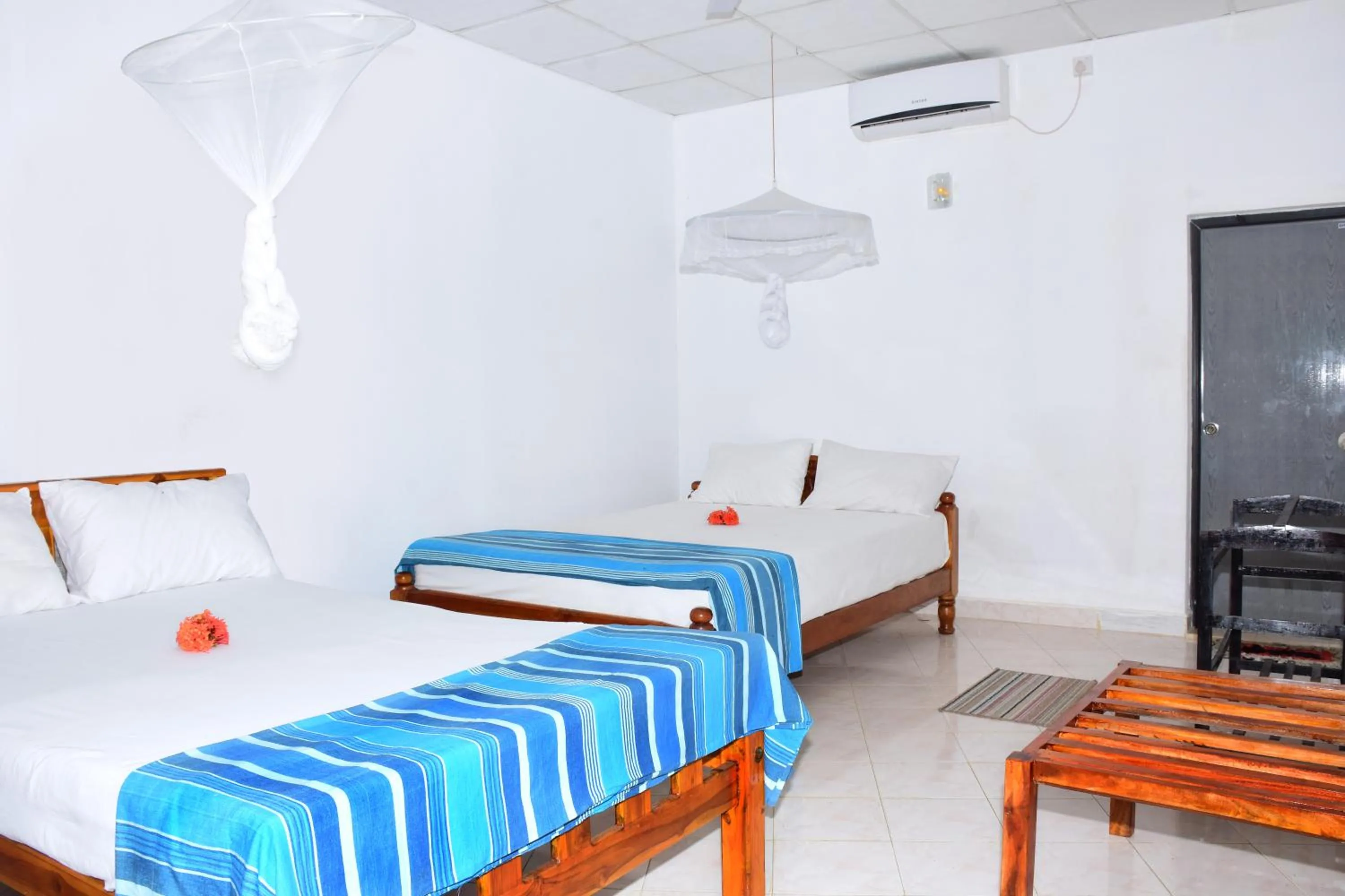air conditioner, Bed in New Vilard
