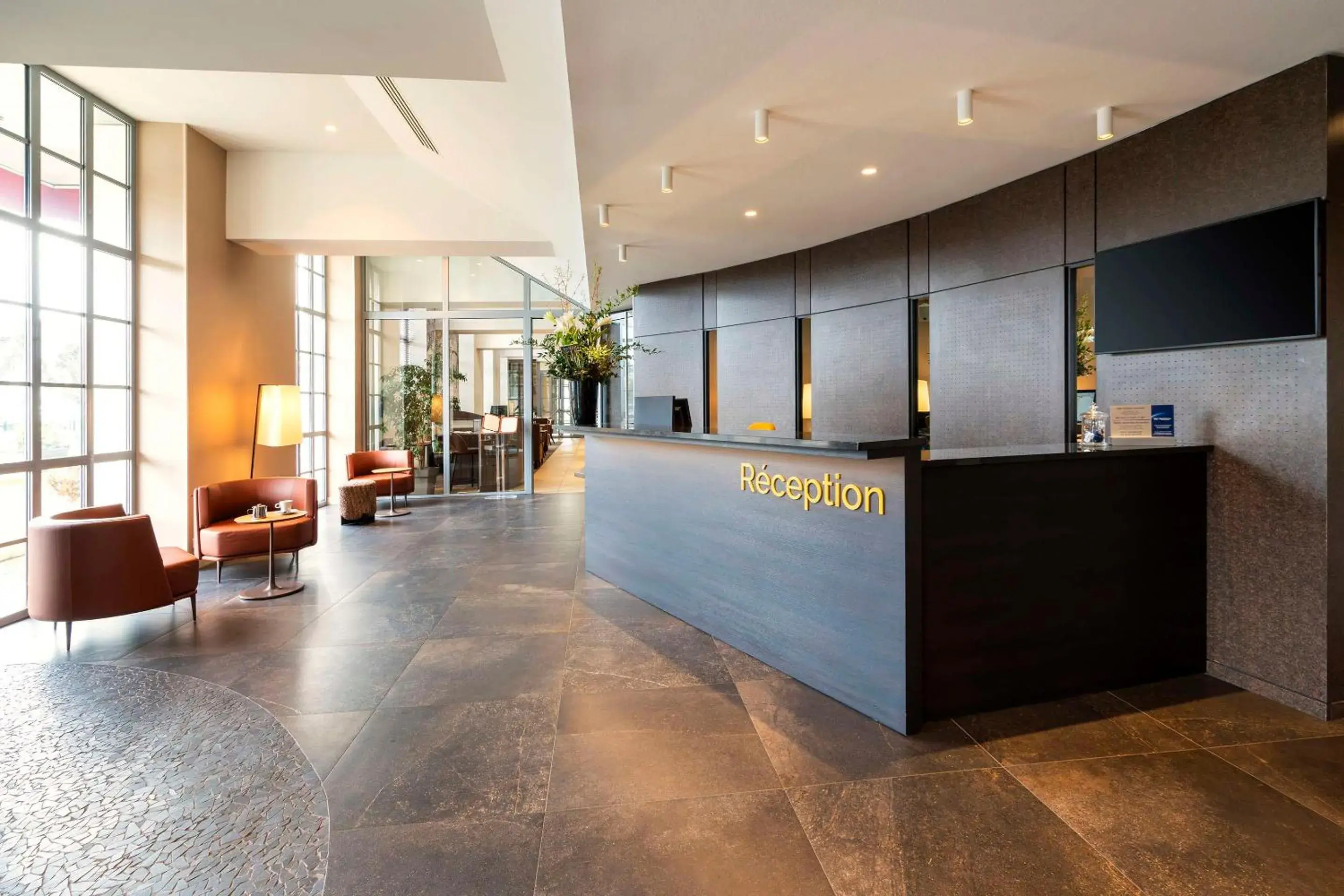 Lobby or reception in Best Western Plus Hôtel Colbert Lobby or reception in Best Western Plus Hôtel Colbert