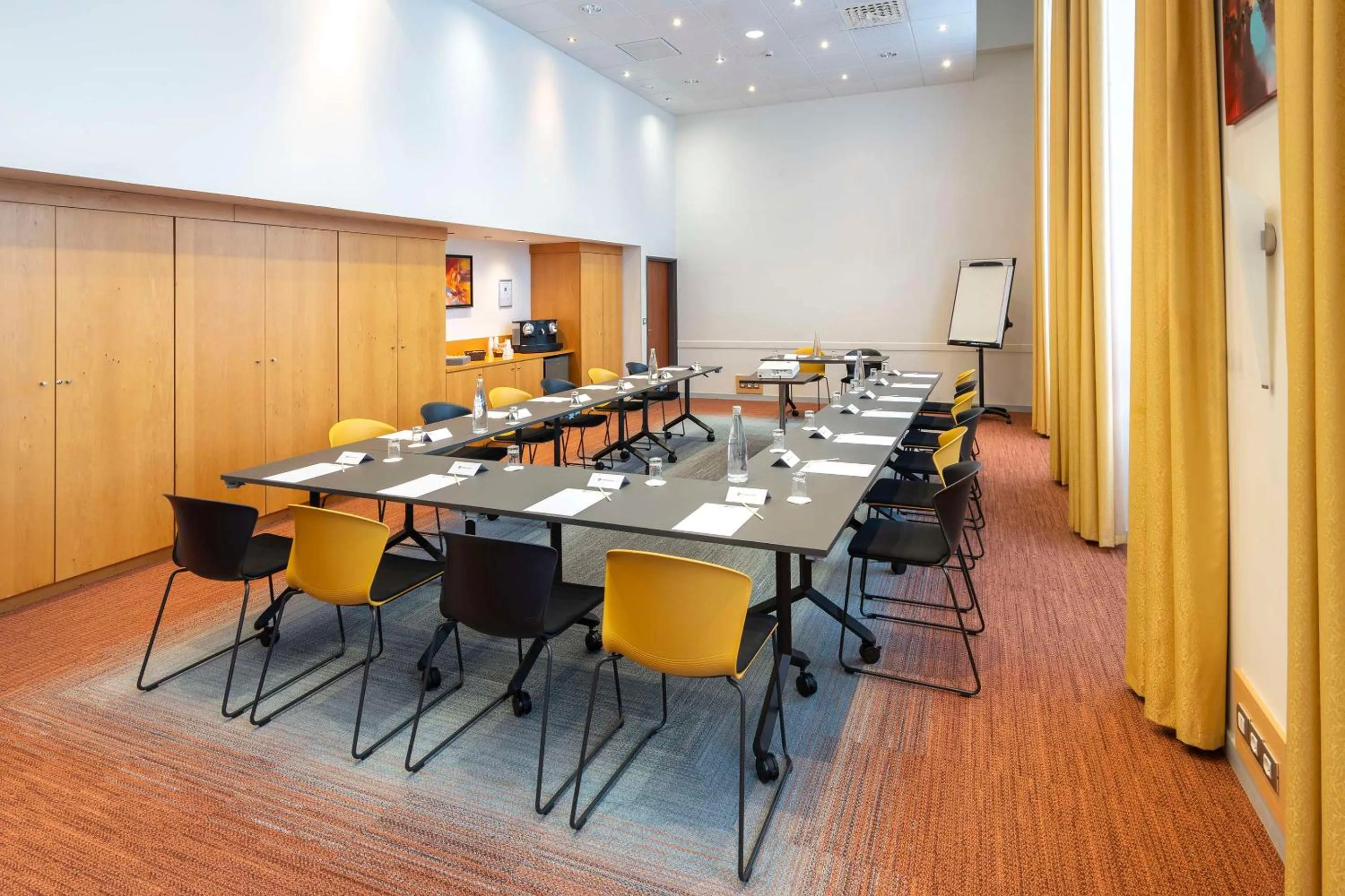 Meeting/conference room in Best Western Plus Hôtel Colbert