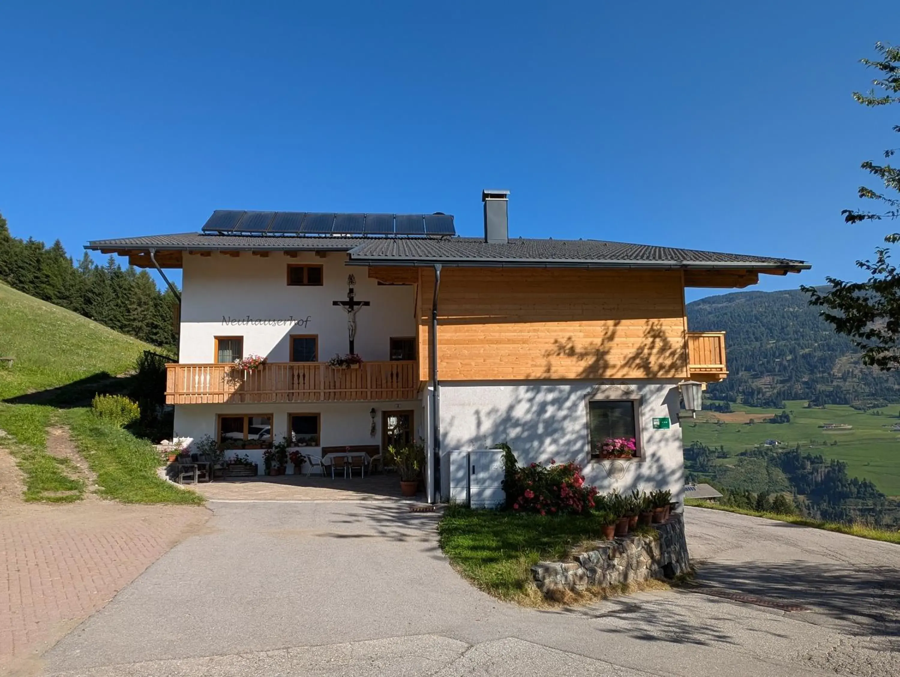 Neuhauserhof Neuhauserhof