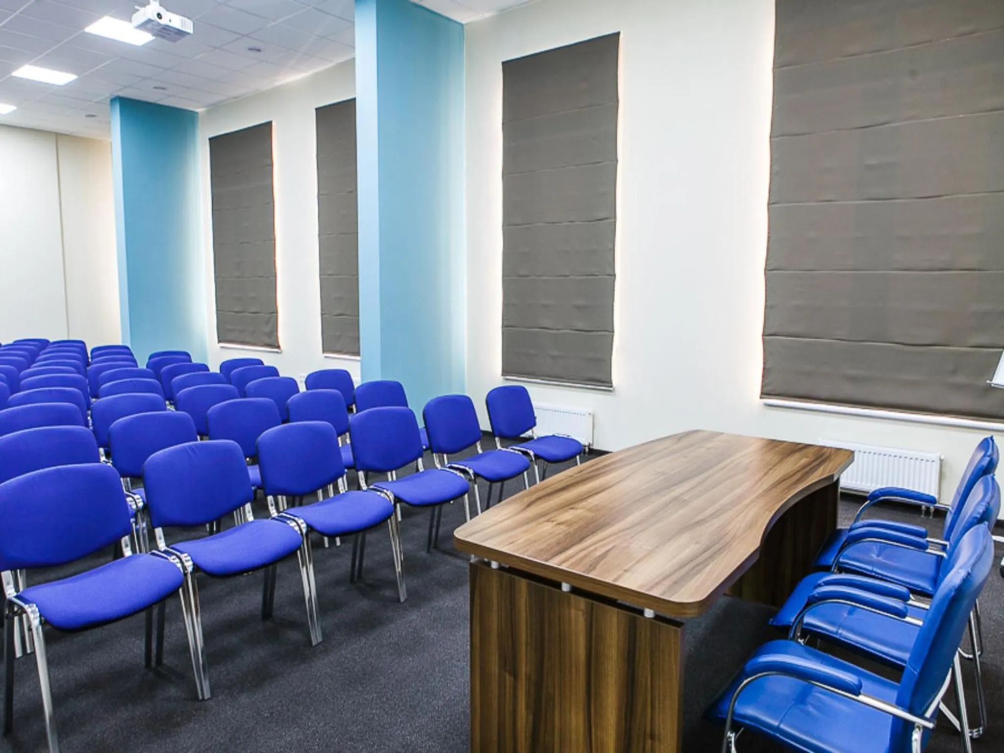 Meeting/conference room in Raziotel Kyiv Yamska