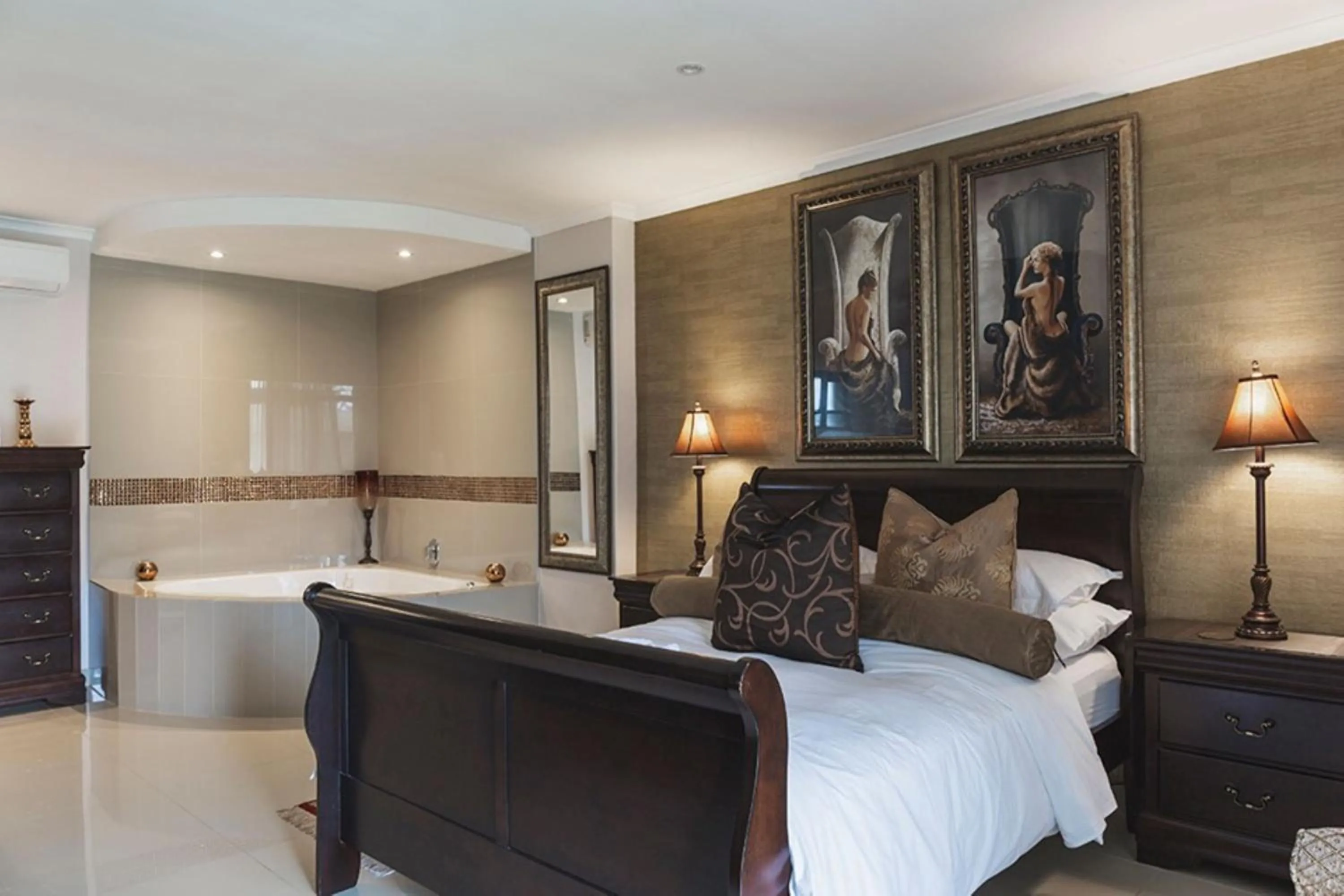 Bed in Ridgeworth Boutique Guesthouse