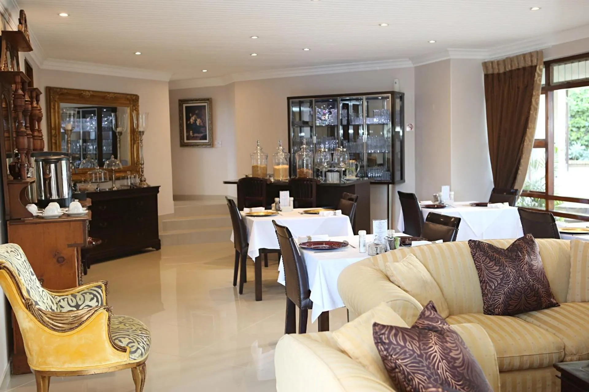 Living room in Ridgeworth Boutique Guesthouse