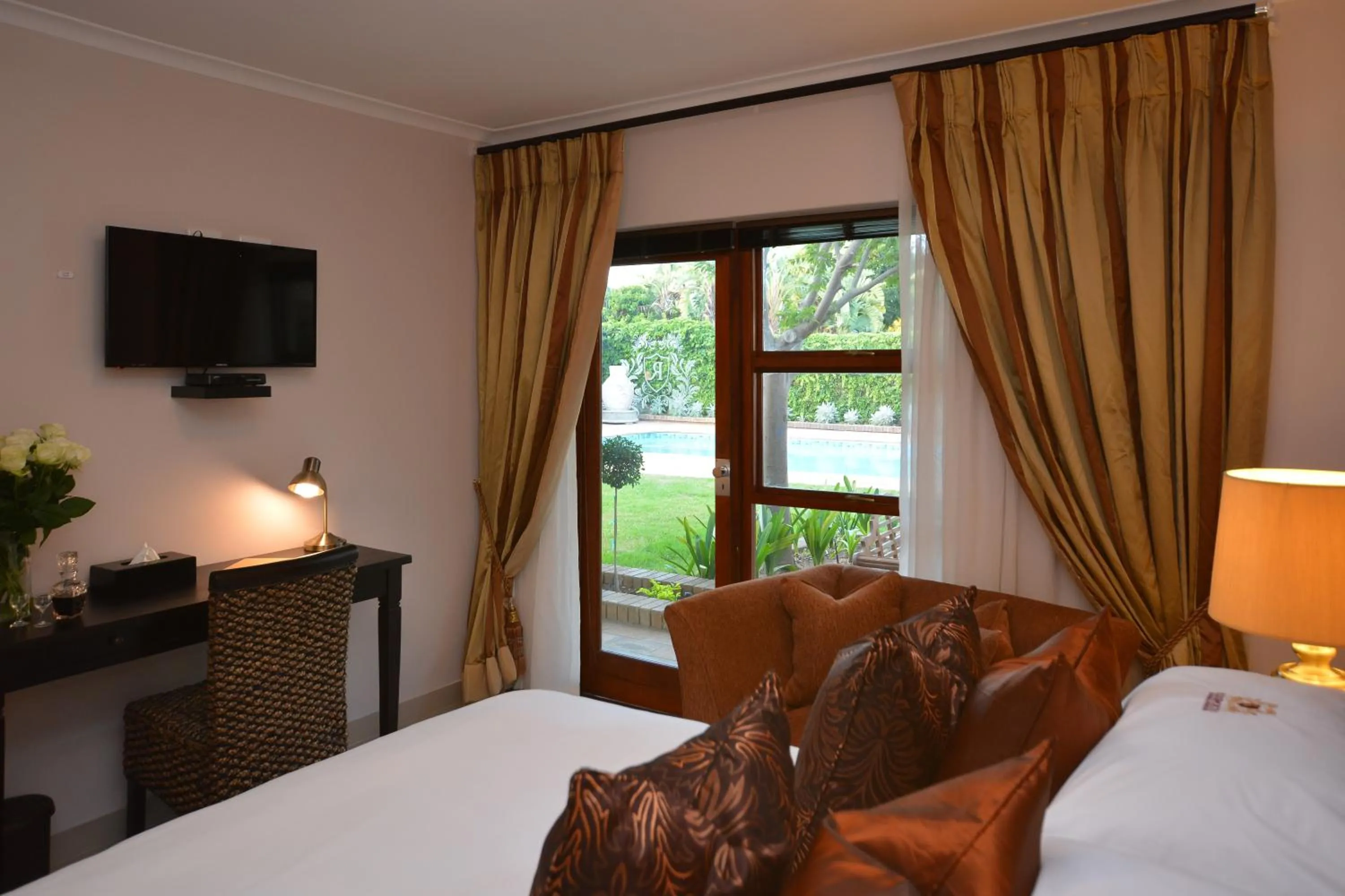 TV and multimedia, Bed in Ridgeworth Boutique Guesthouse
