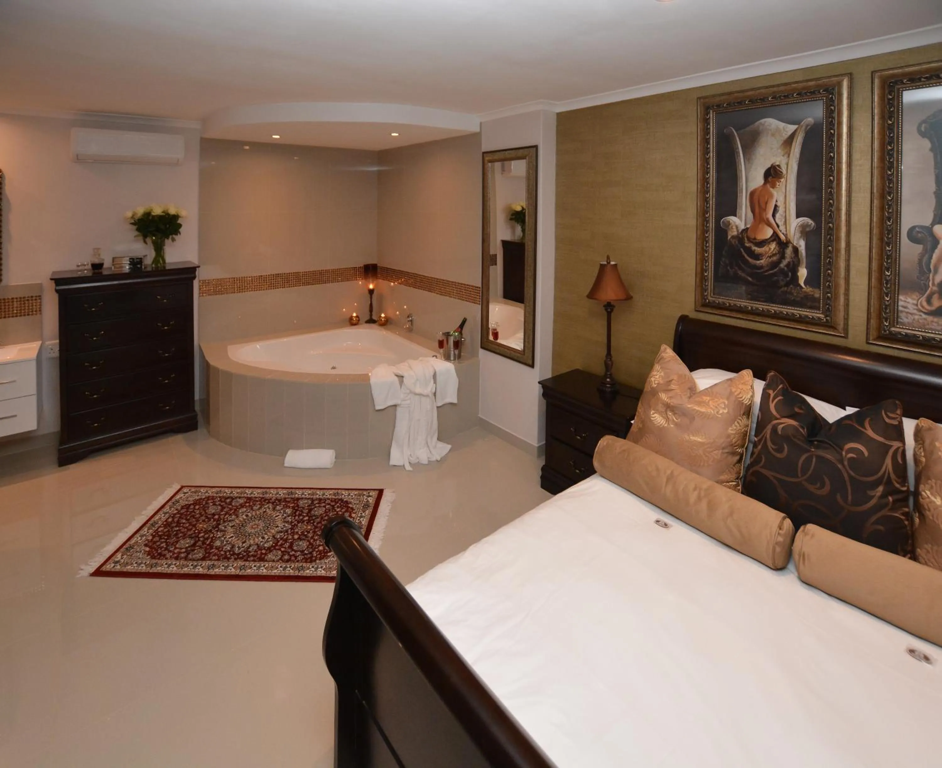 Bathroom, Bed in Ridgeworth Boutique Guesthouse