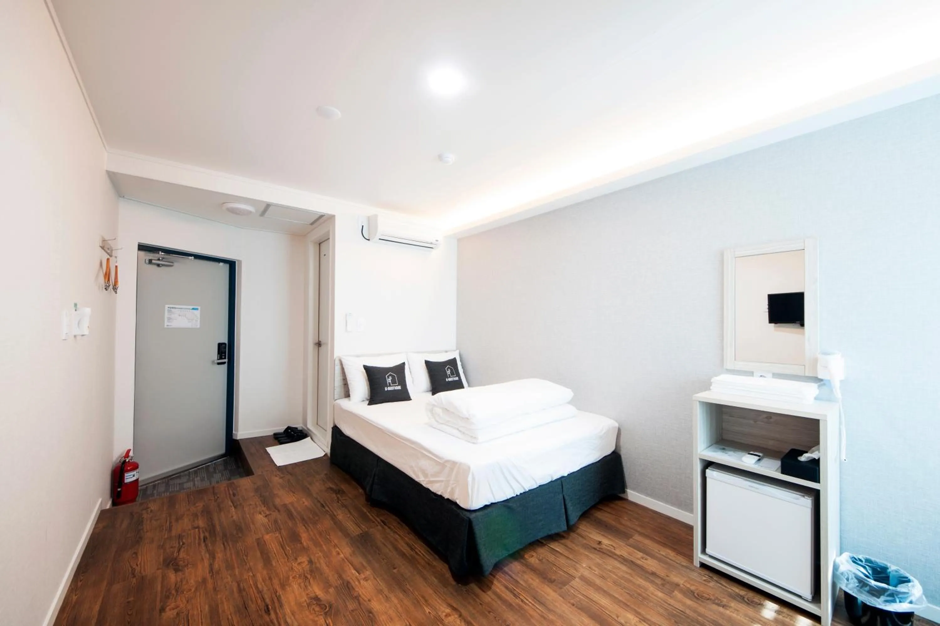 Bedroom, Bed in Seoul Grand Hostel EWHA Univ