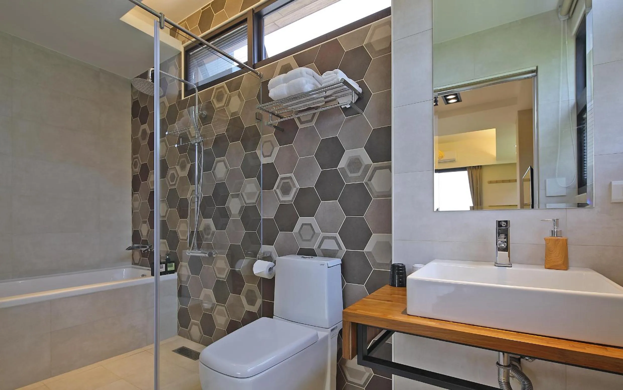 Bathroom in Sunny Stream B & B