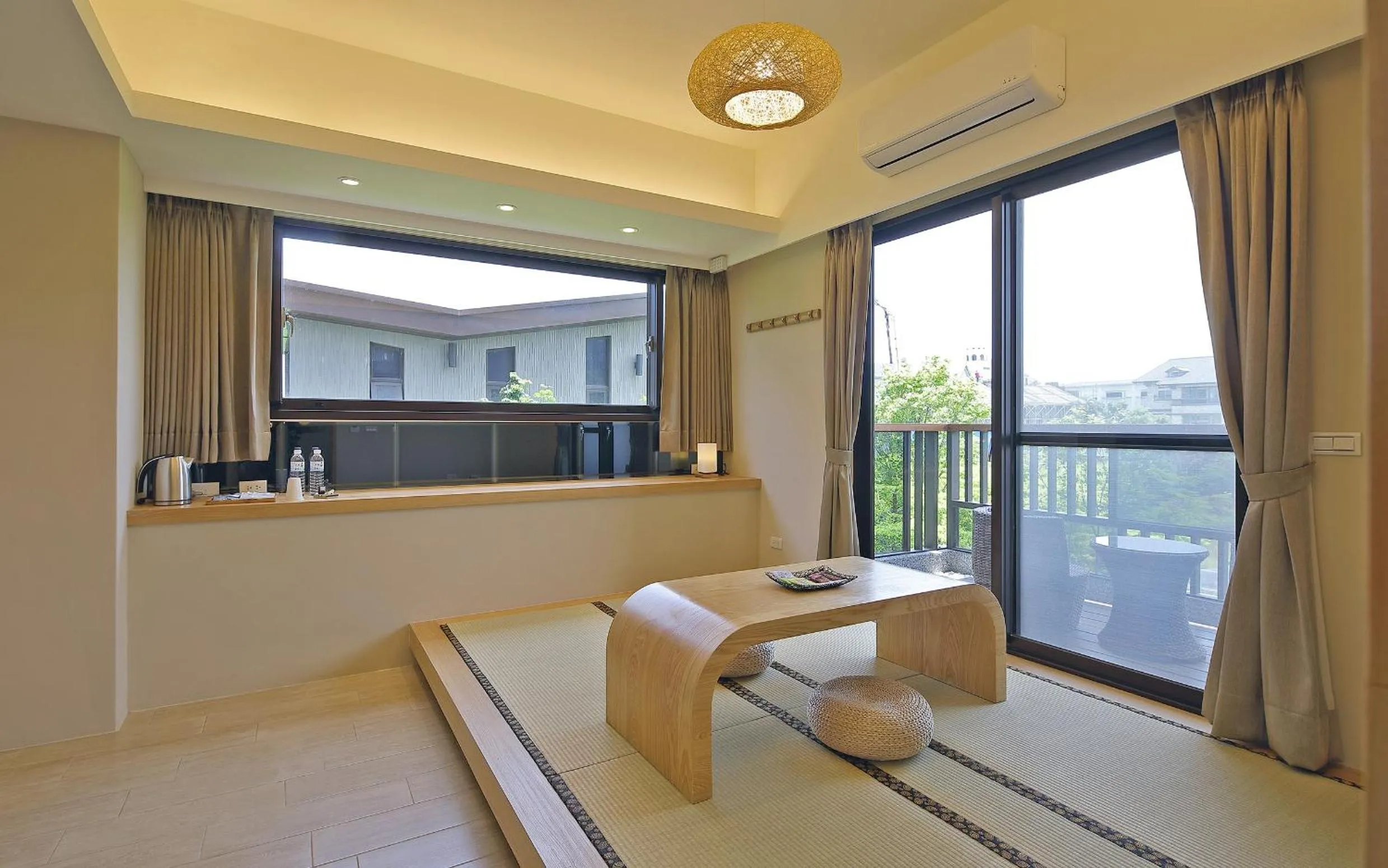 Photo of the whole room, Bed in Sunny Stream B & B