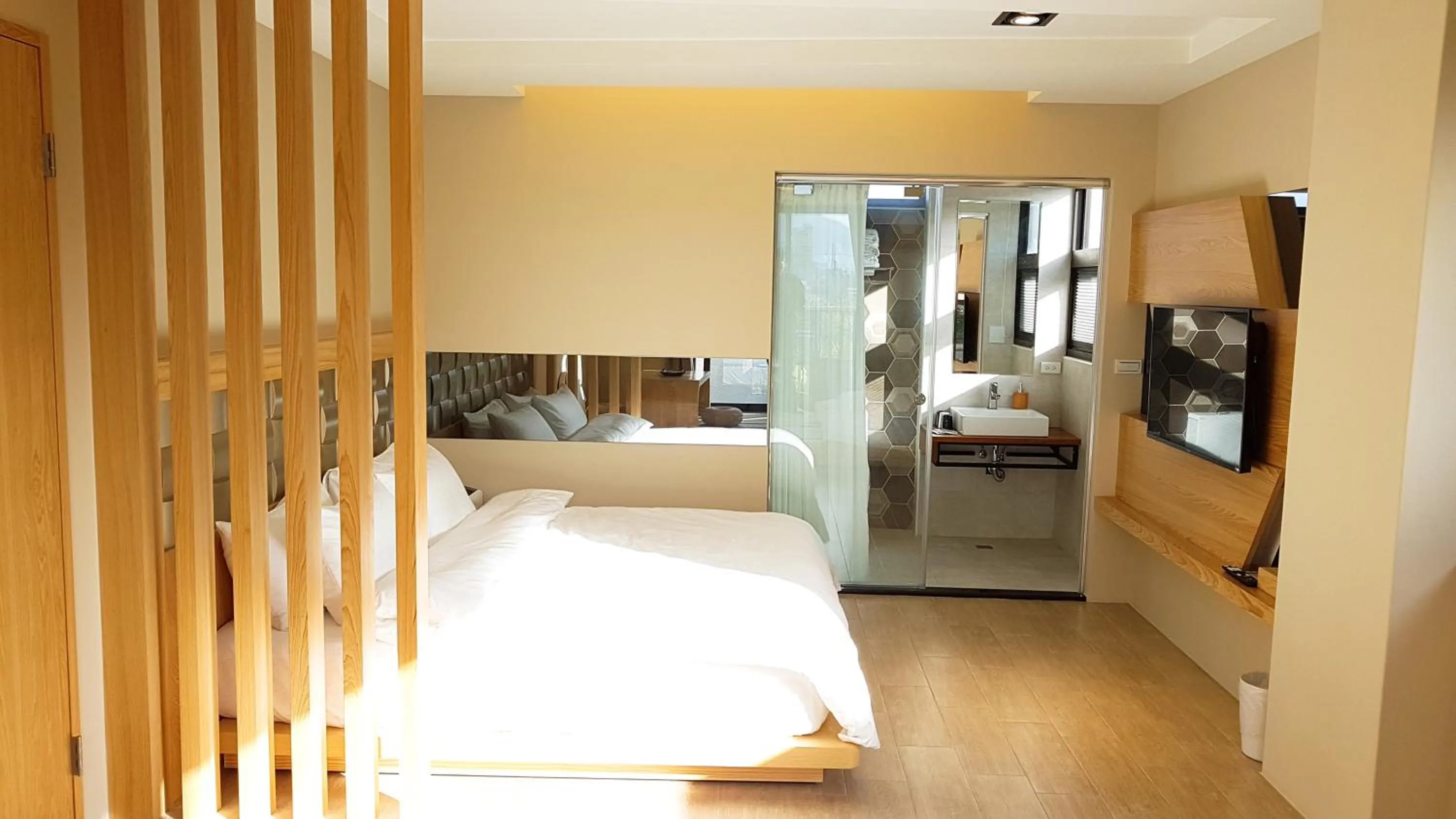 bunk bed, Bed in Sunny Stream B & B