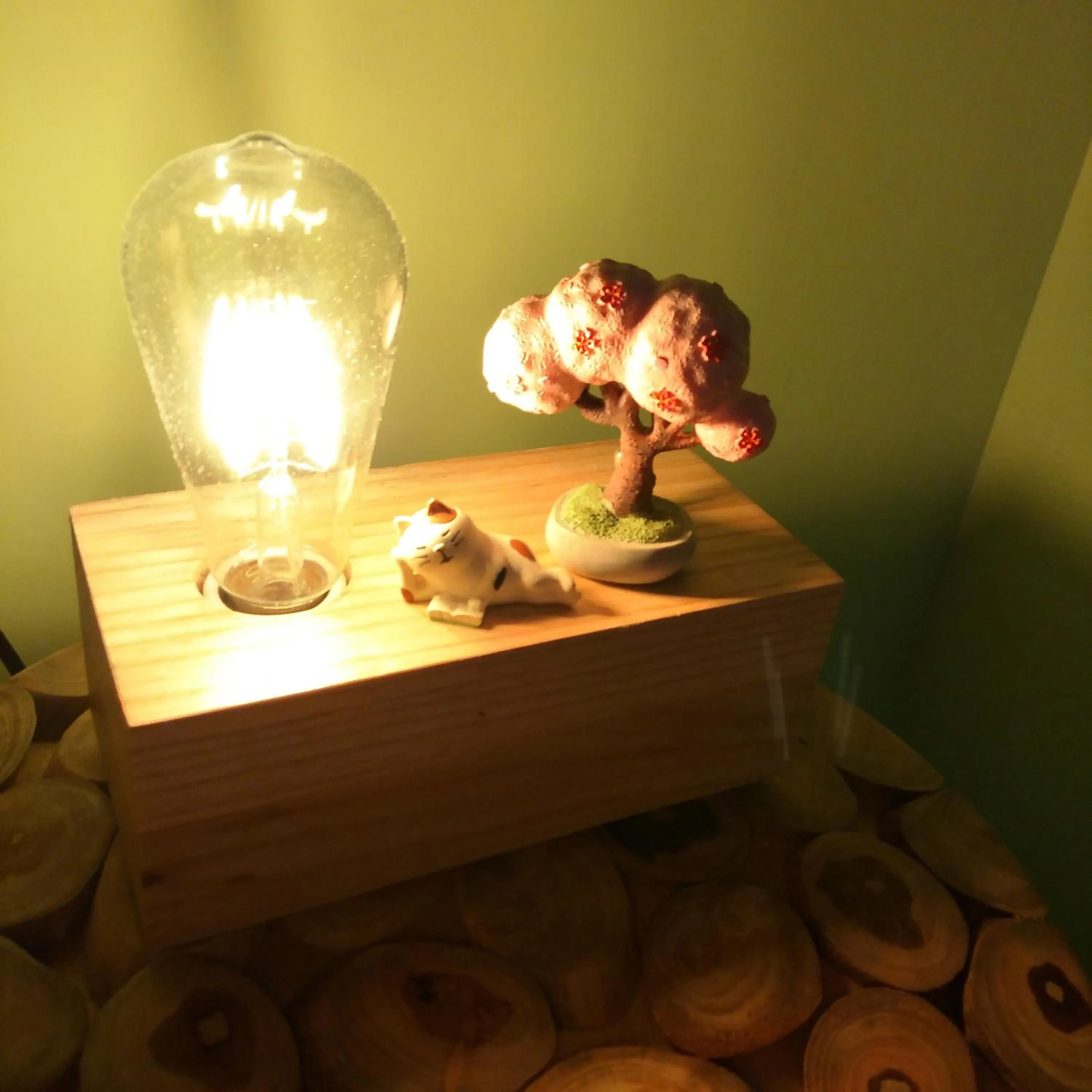 Decorative detail in Sunny Stream B & B