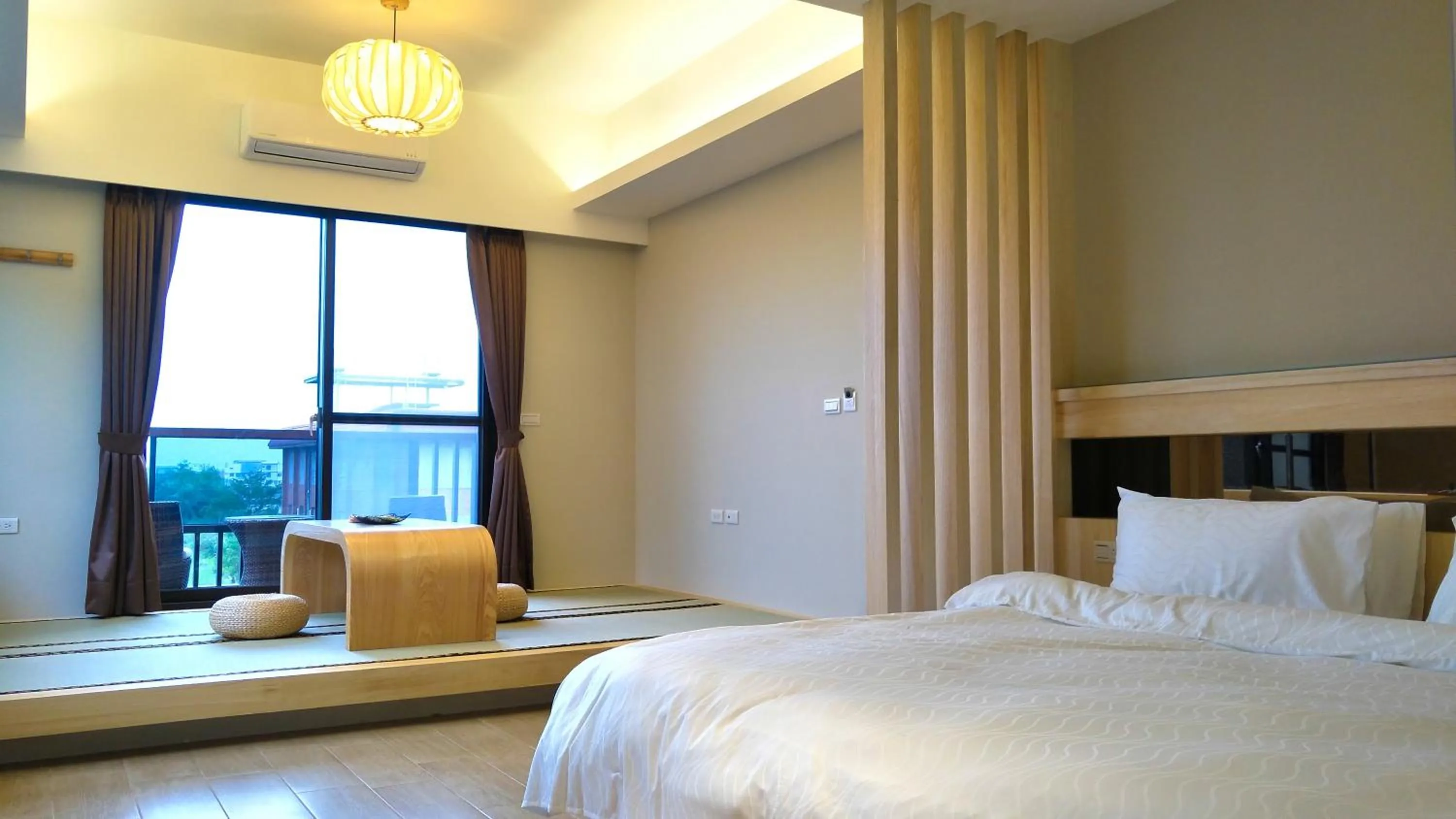 Photo of the whole room, Bed in Sunny Stream B & B