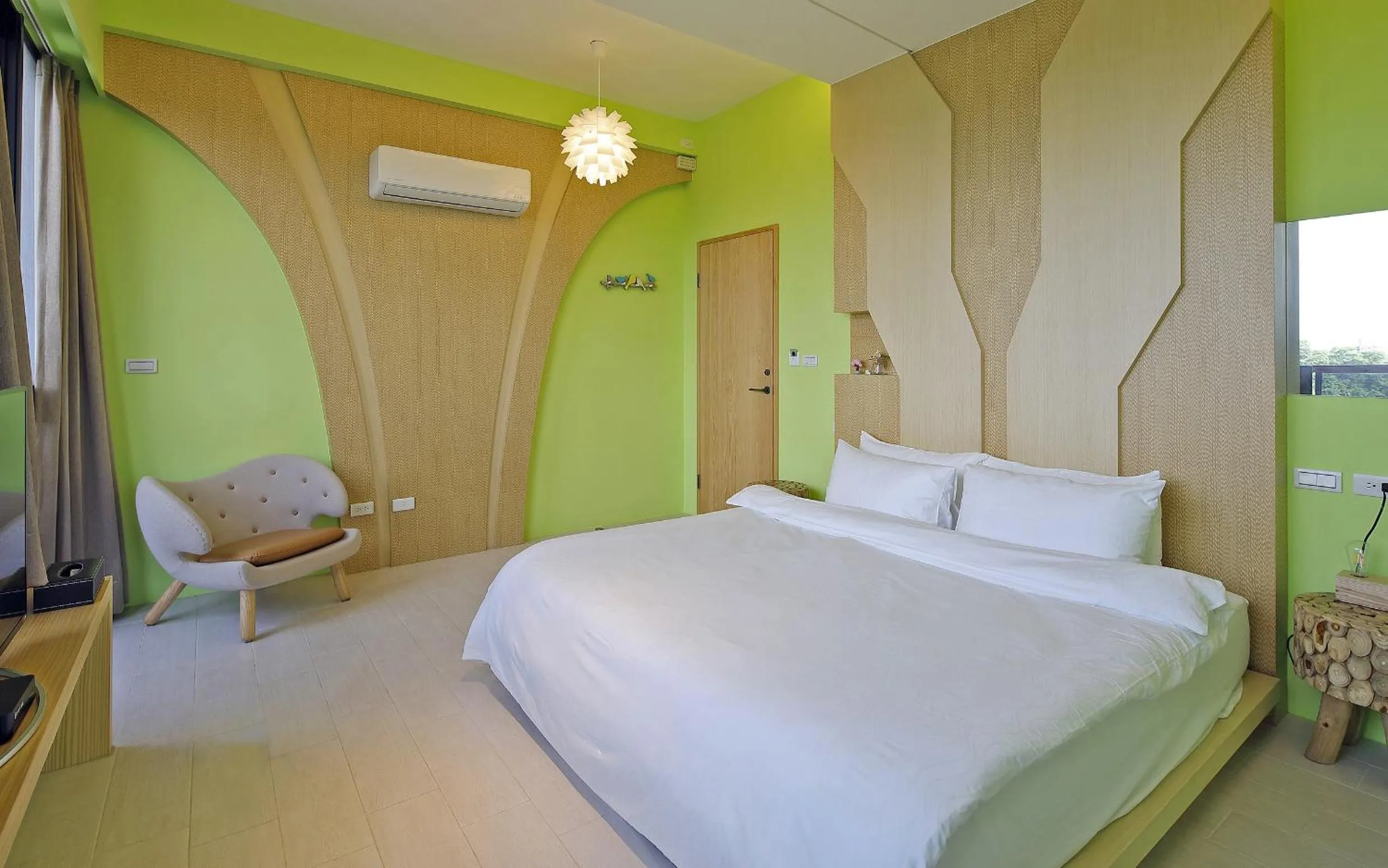 Photo of the whole room, Bed in Sunny Stream B & B