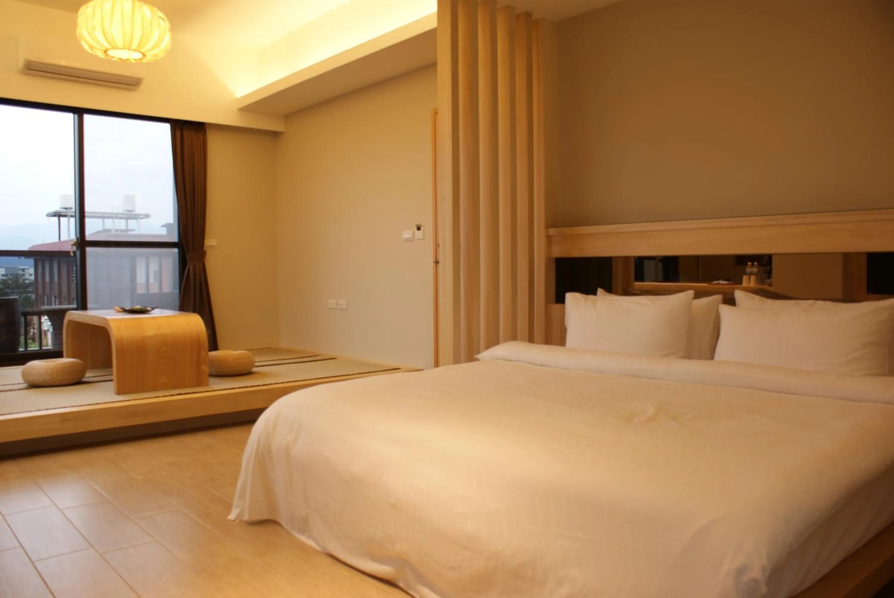 Photo of the whole room, Bed in Sunny Stream B & B