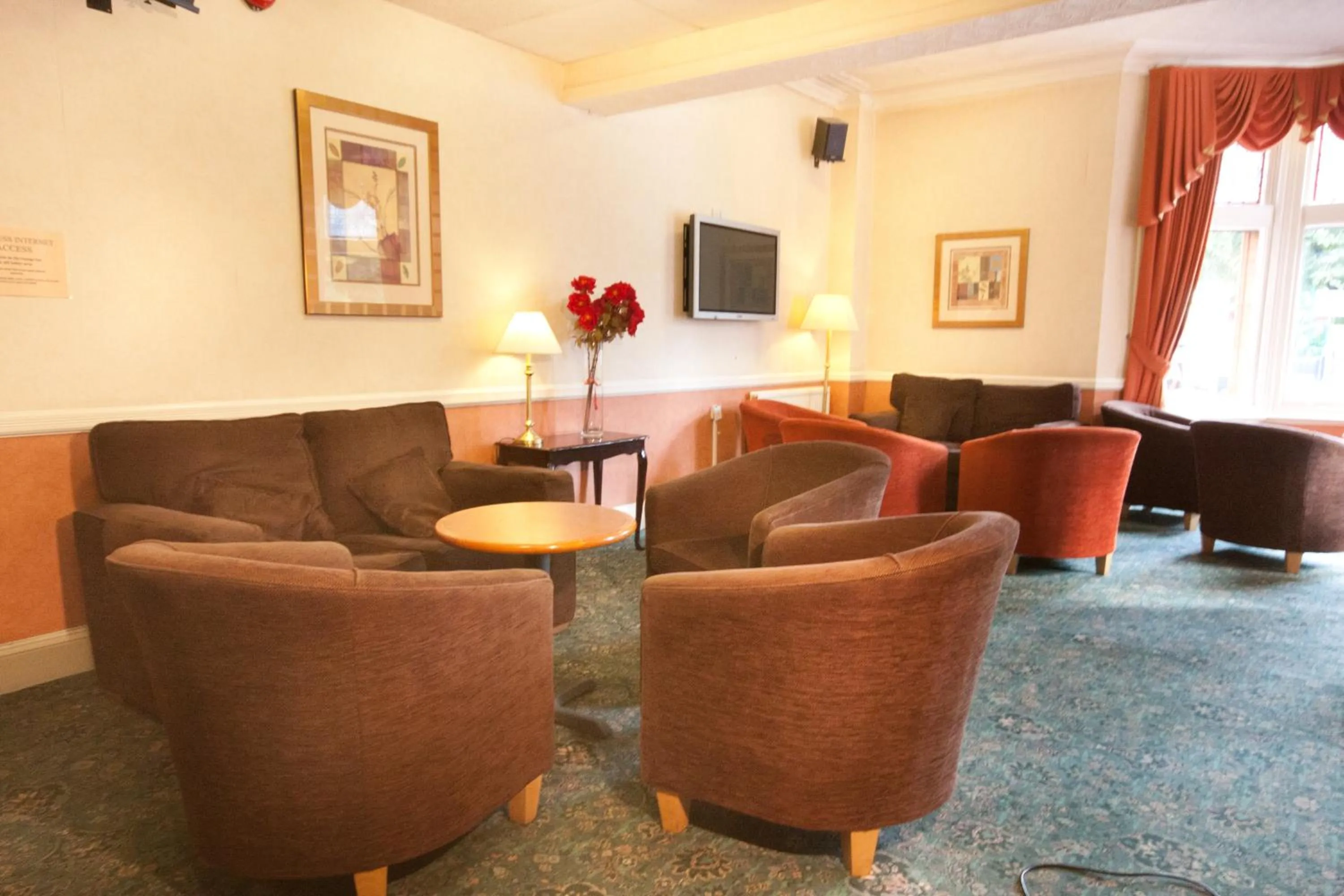 Lobby or reception in Sure Hotel by Best Western Reading