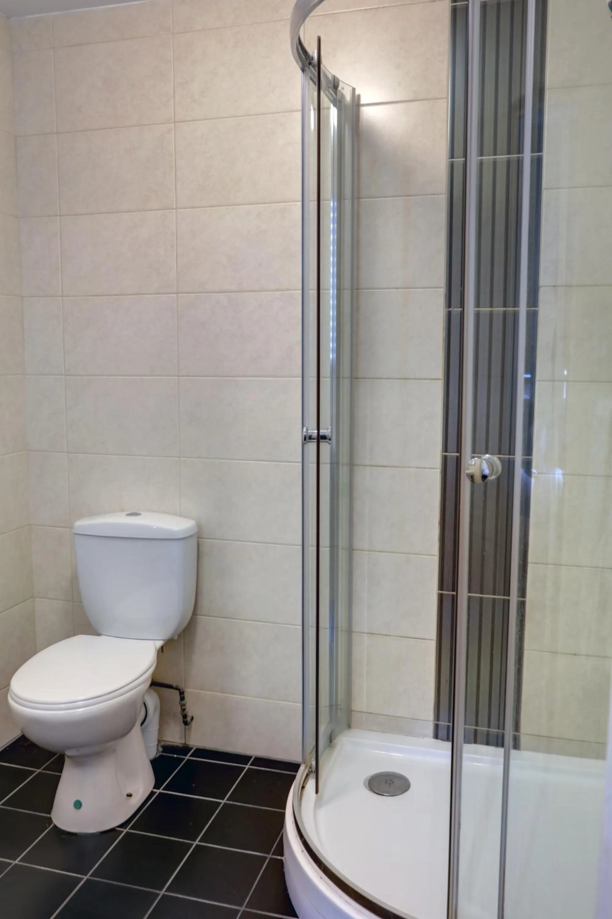 Bed in Sure Hotel by Best Western Reading