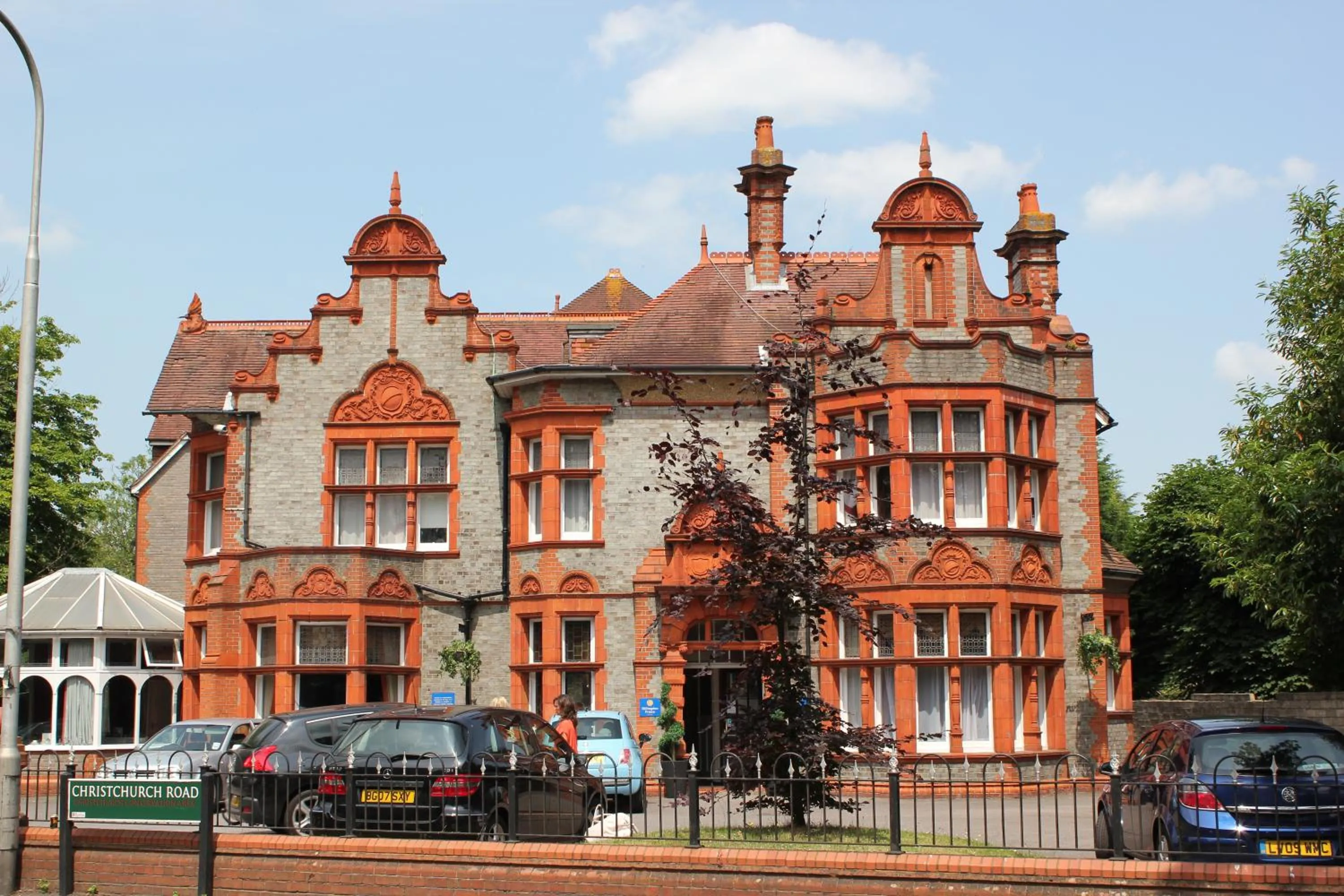 Facade/entrance in Sure Hotel by Best Western Reading