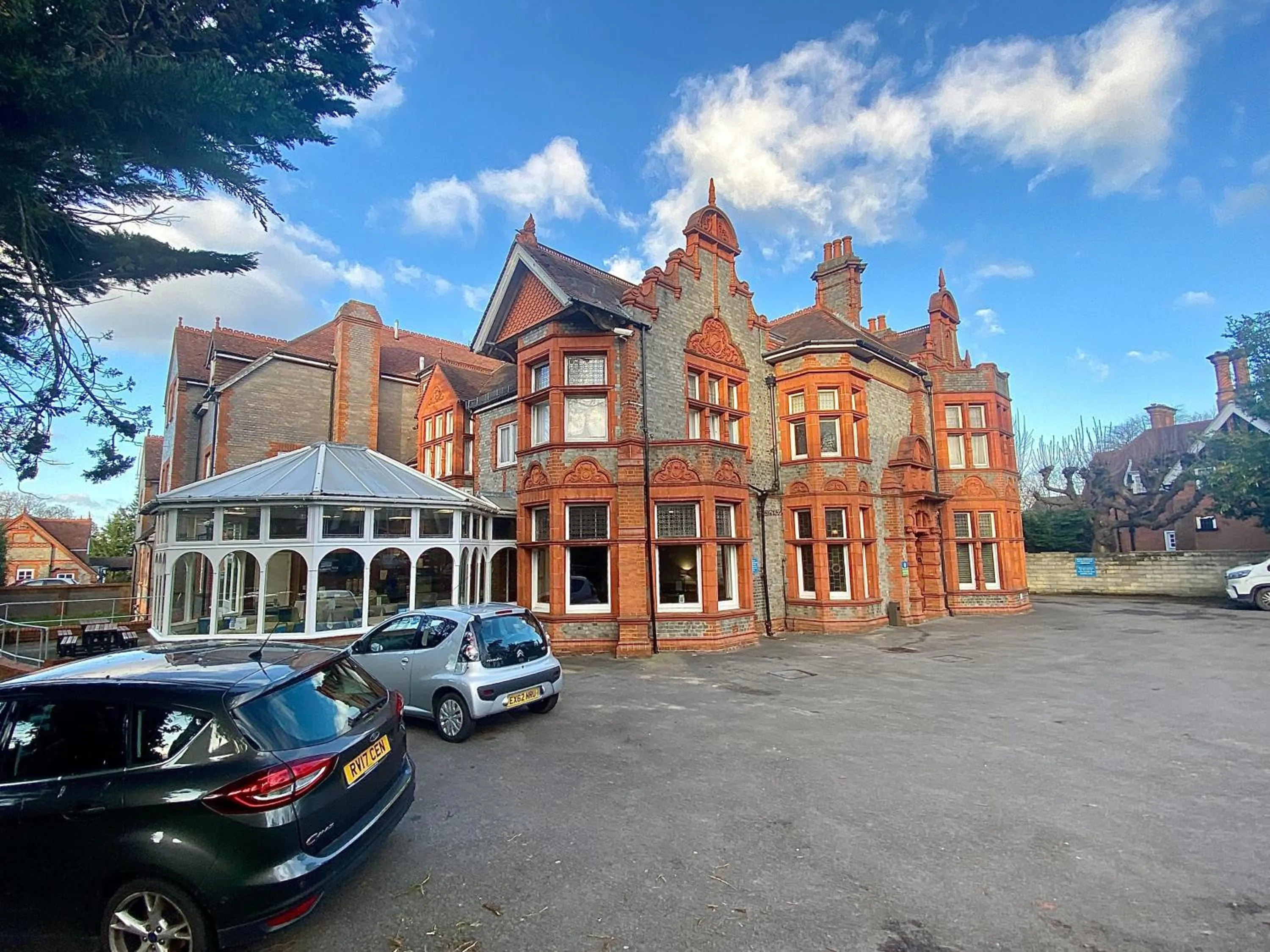 Property building in Sure Hotel by Best Western Reading