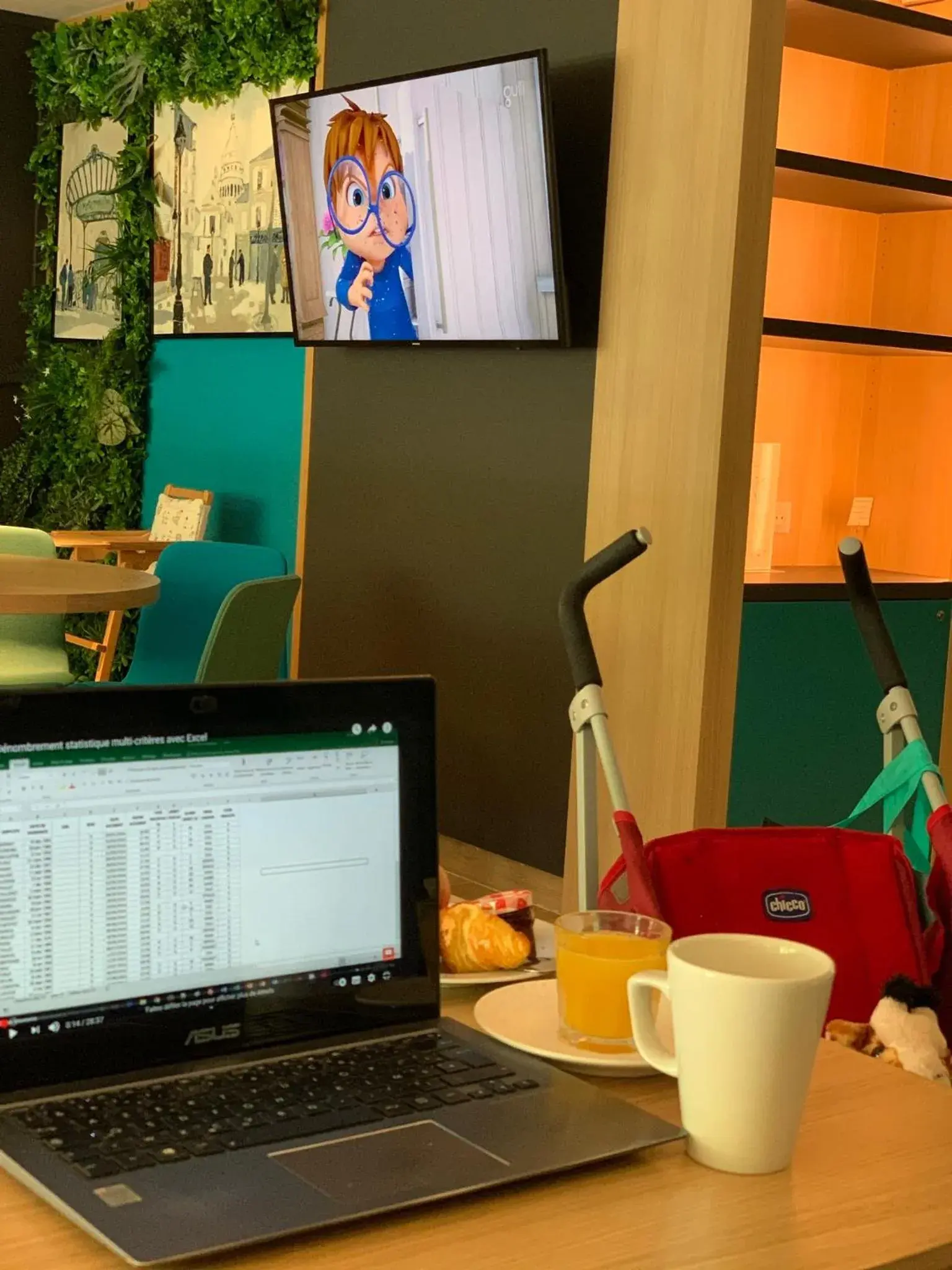 Restaurant/places to eat in Holiday Inn Paris Montmartre by IHG Restaurant/places to eat in Holiday Inn Paris Montmartre by IHG