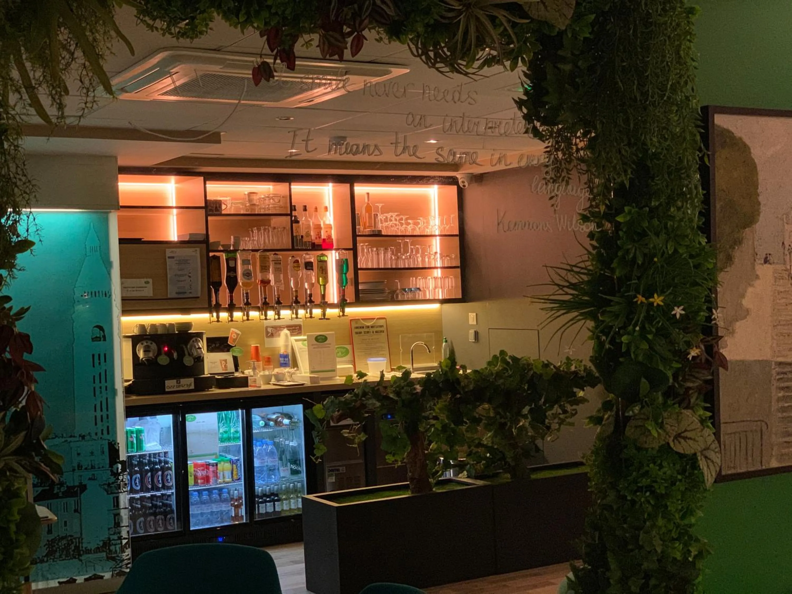 Lobby or reception in Holiday Inn Paris Montmartre by IHG