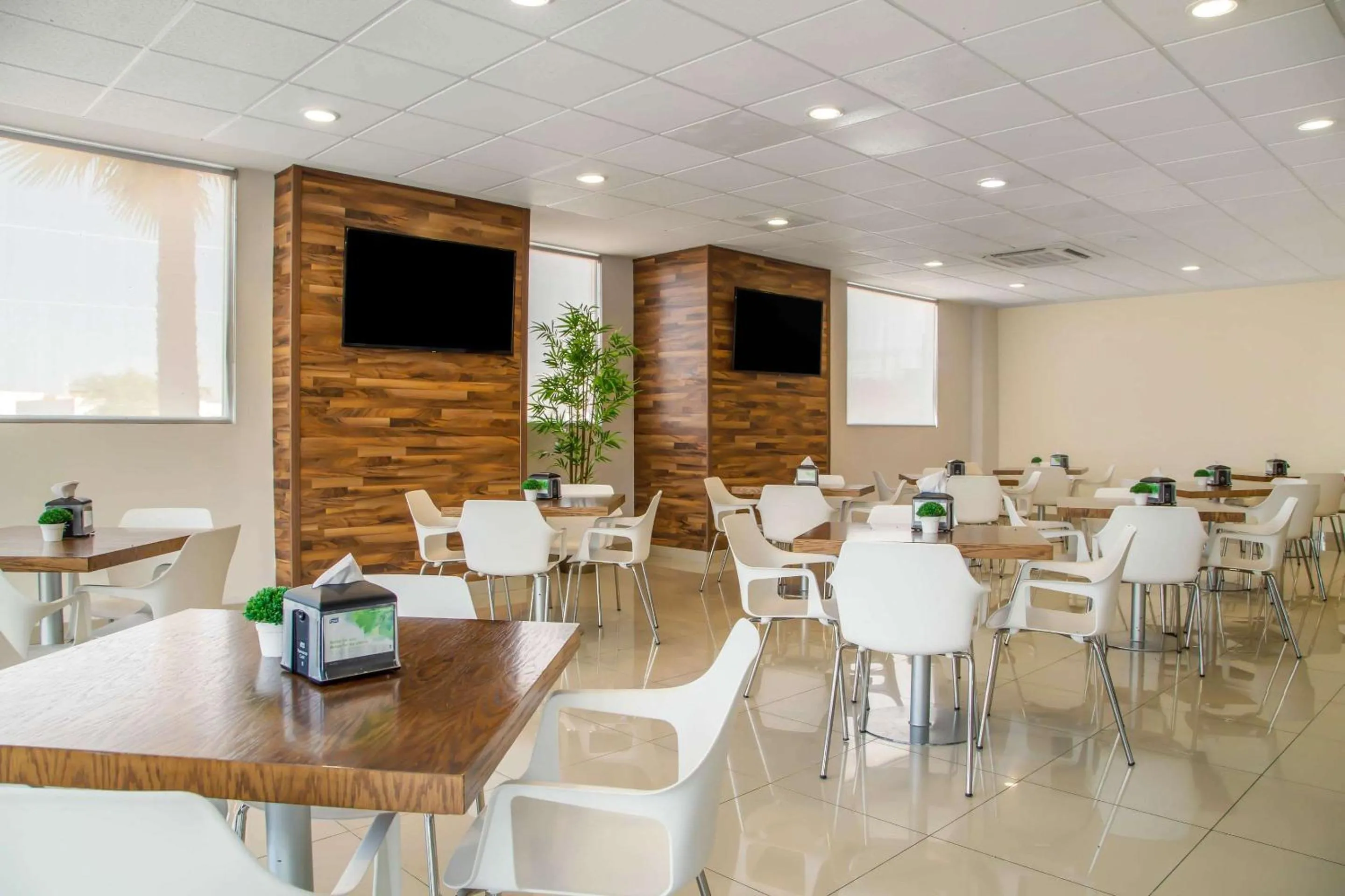 Breakfast in Sleep Inn Hermosillo