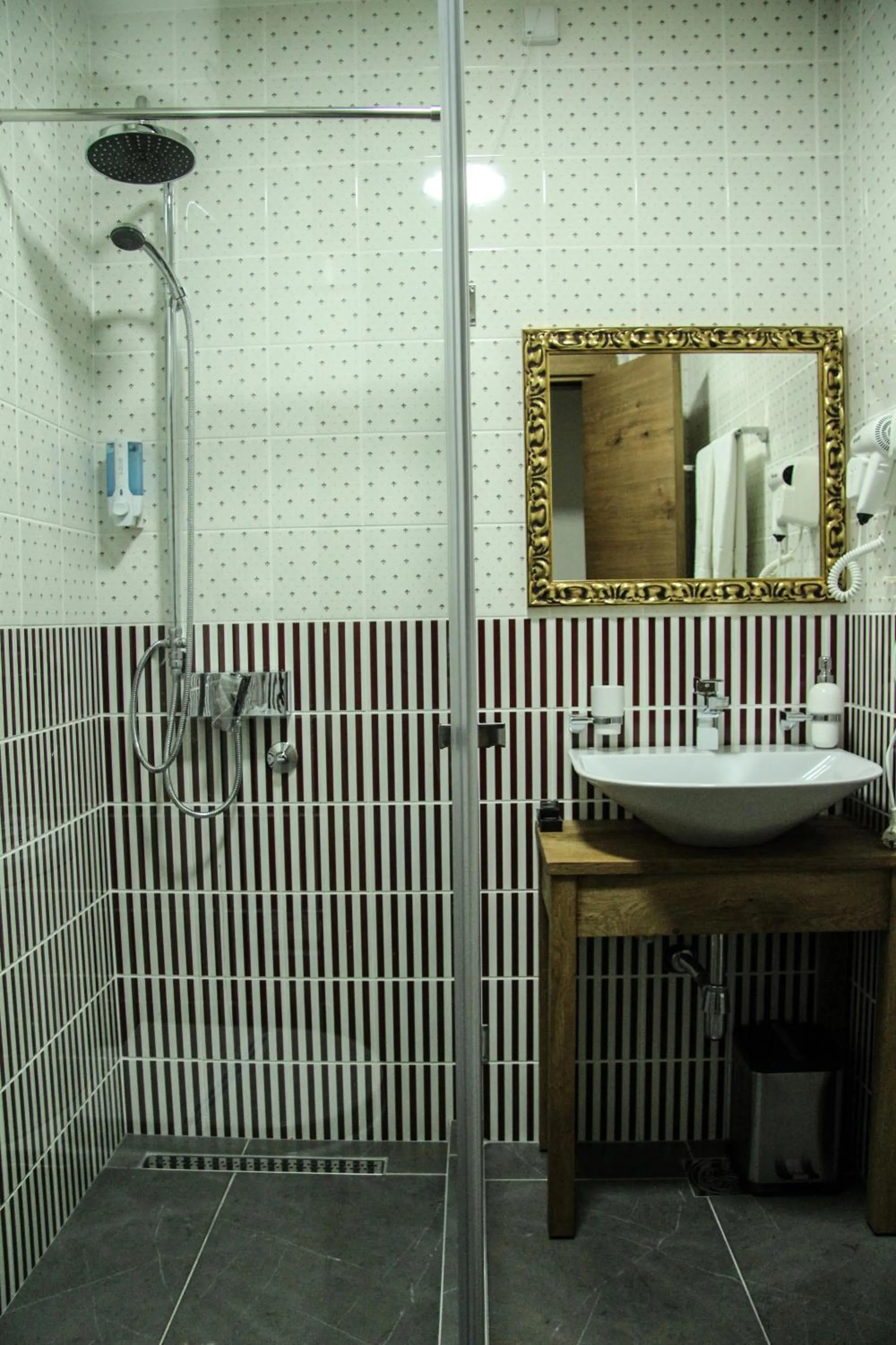 Toilet in B&B Villa Panuka