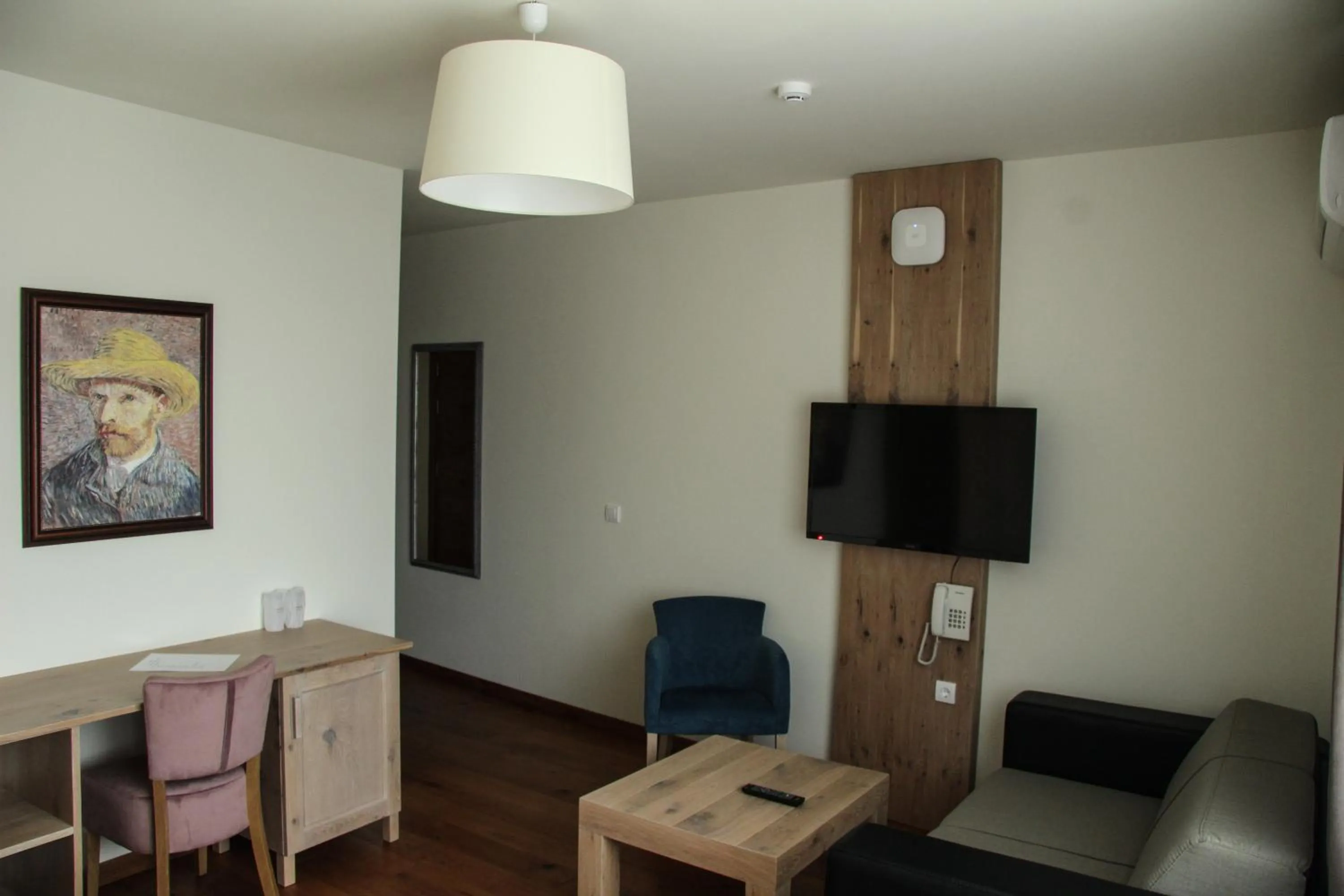 TV and multimedia in B&B Villa Panuka