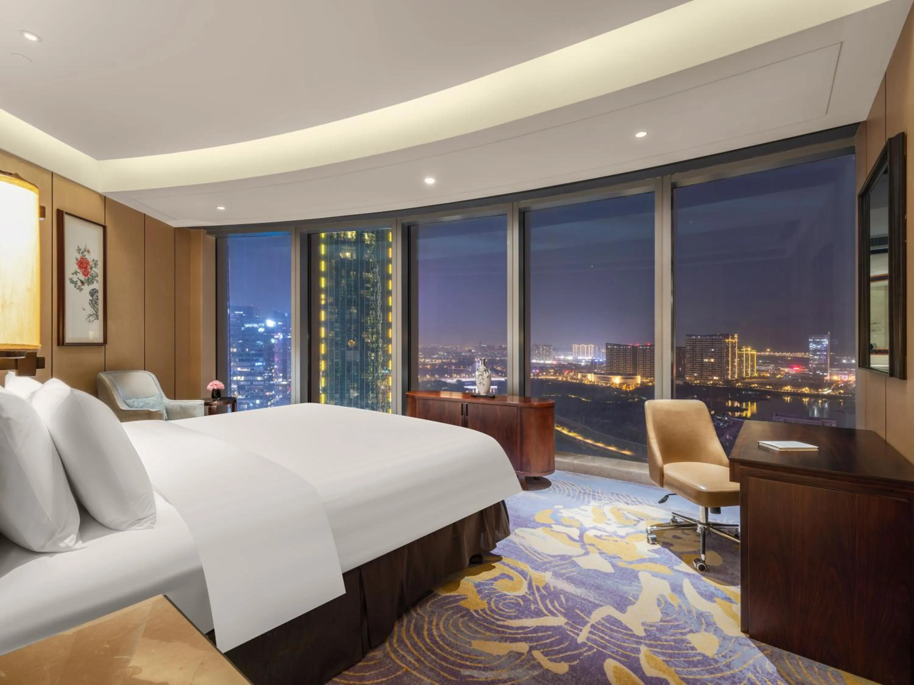 Bedroom, Bed in Shangri-La Yiwu - 3 Min To The Mall, Free Coffee At Lobby