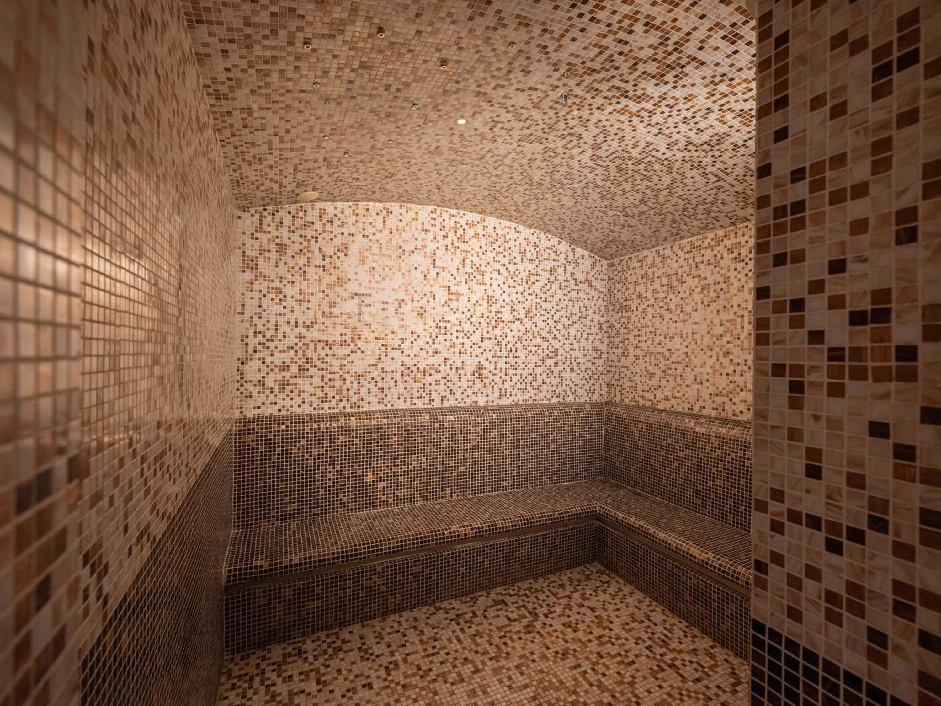 Sauna in Shangri-La Yiwu - 3 Min To The Mall, Free Coffee At Lobby