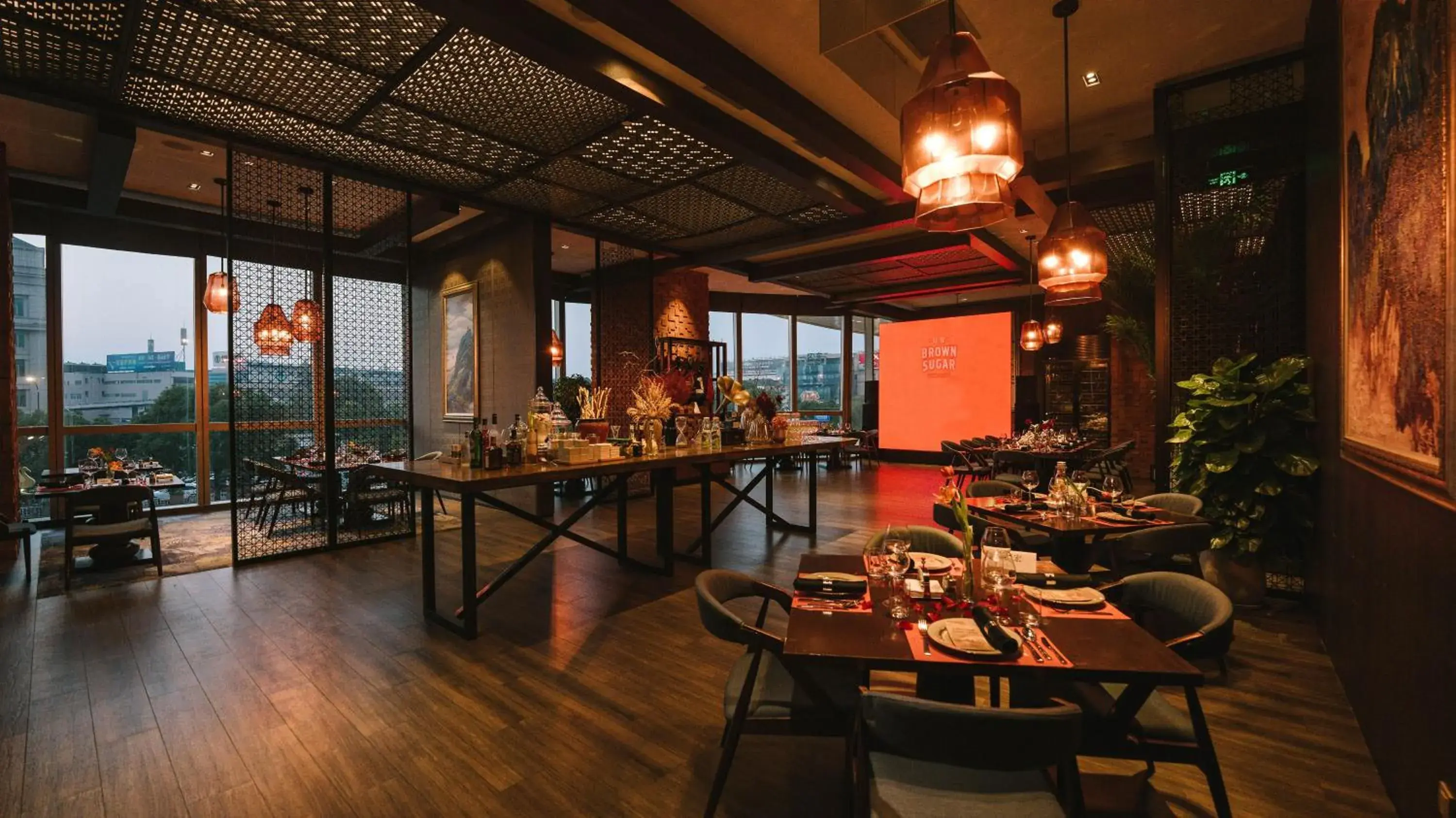 Restaurant/places to eat in Shangri-La Yiwu - 3 Min To The Mall, Free Coffee At Lobby Restaurant/places to eat in Shangri-La Yiwu - 3 Min To The Mall, Free Coffee At Lobby