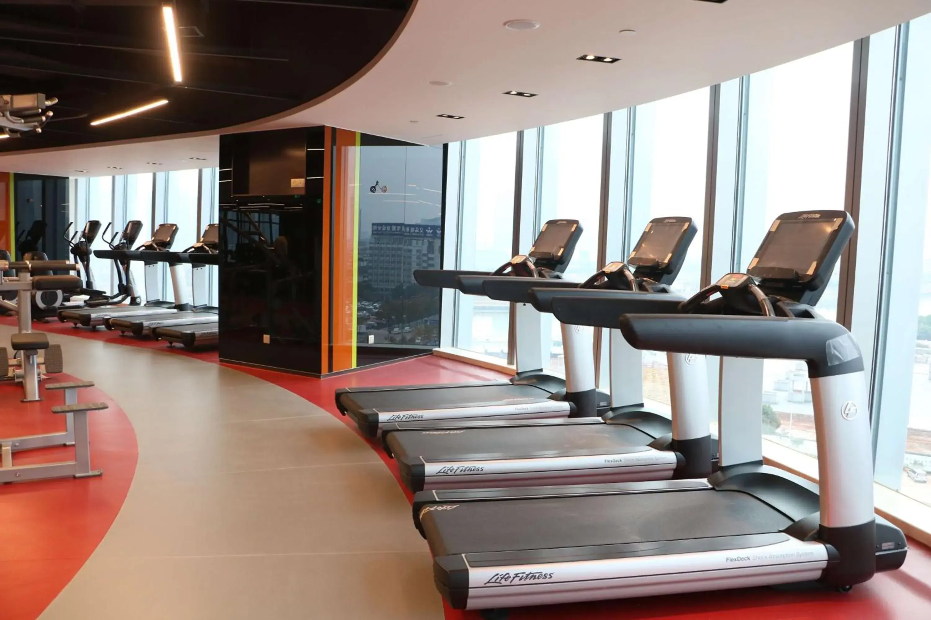 Fitness centre/facilities in Shangri-La Yiwu - 3 Min To The Mall, Free Coffee At Lobby Fitness centre/facilities in Shangri-La Yiwu - 3 Min To The Mall, Free Coffee At Lobby
