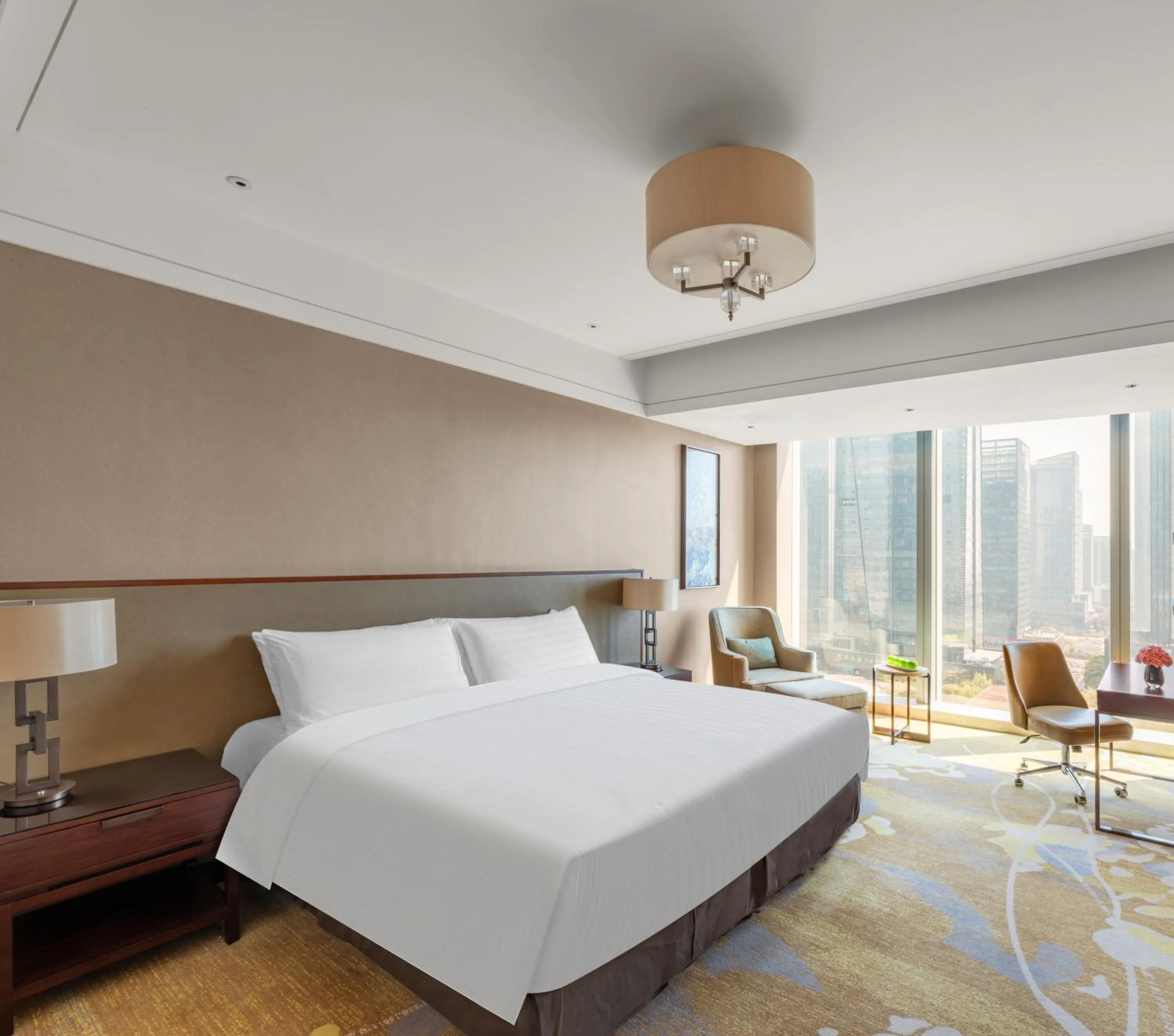 Bedroom, Bed in Shangri-La Yiwu - 3 Min To The Mall, Free Coffee At Lobby